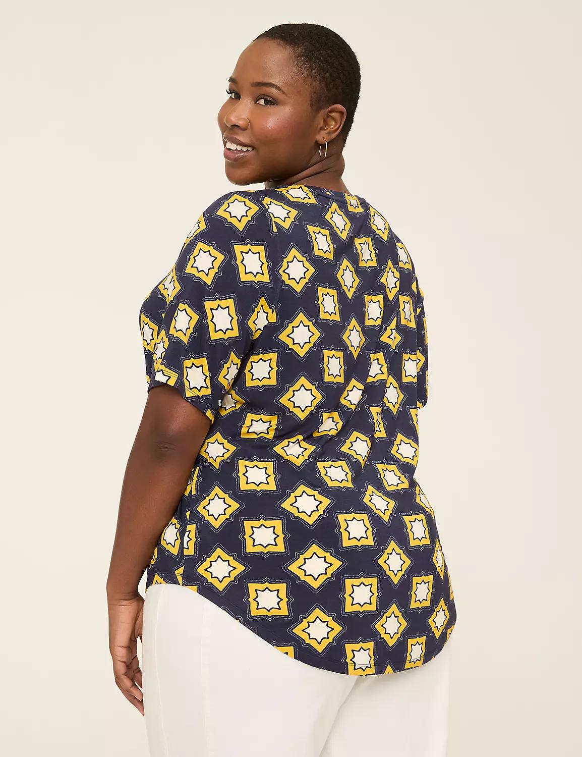 Perfect Sleeve V-Neck Curved-Hem Tee Product Image