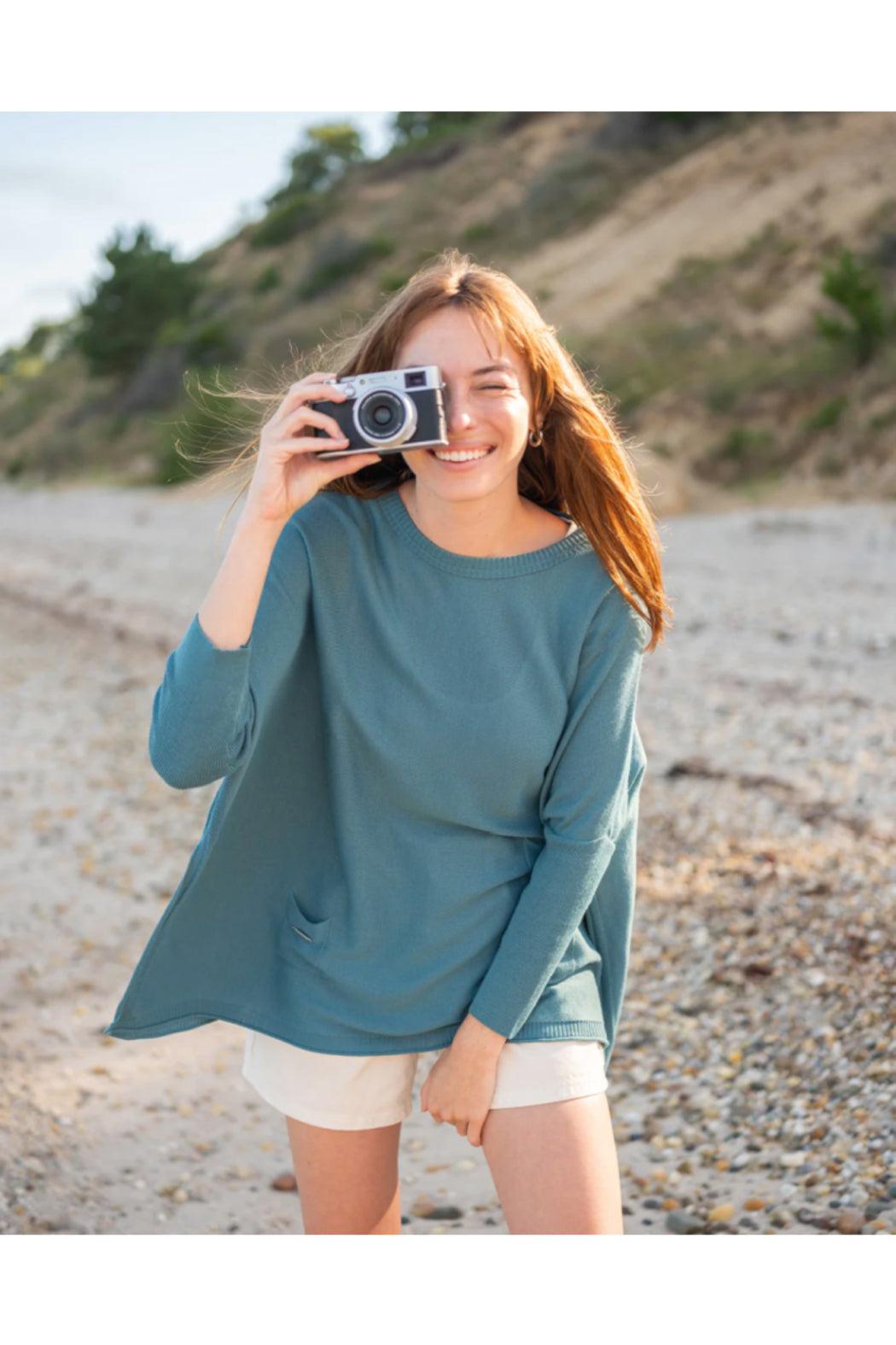 CATALINA CREWNECK MINI POCKET TRAVEL SWEATER Product Image