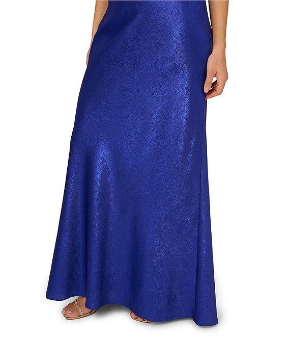 Adrianna by Adrianna Papell Foiled Chiffon V-Neck Sleeveless Front Twist Cutout Mermaid Dress Product Image