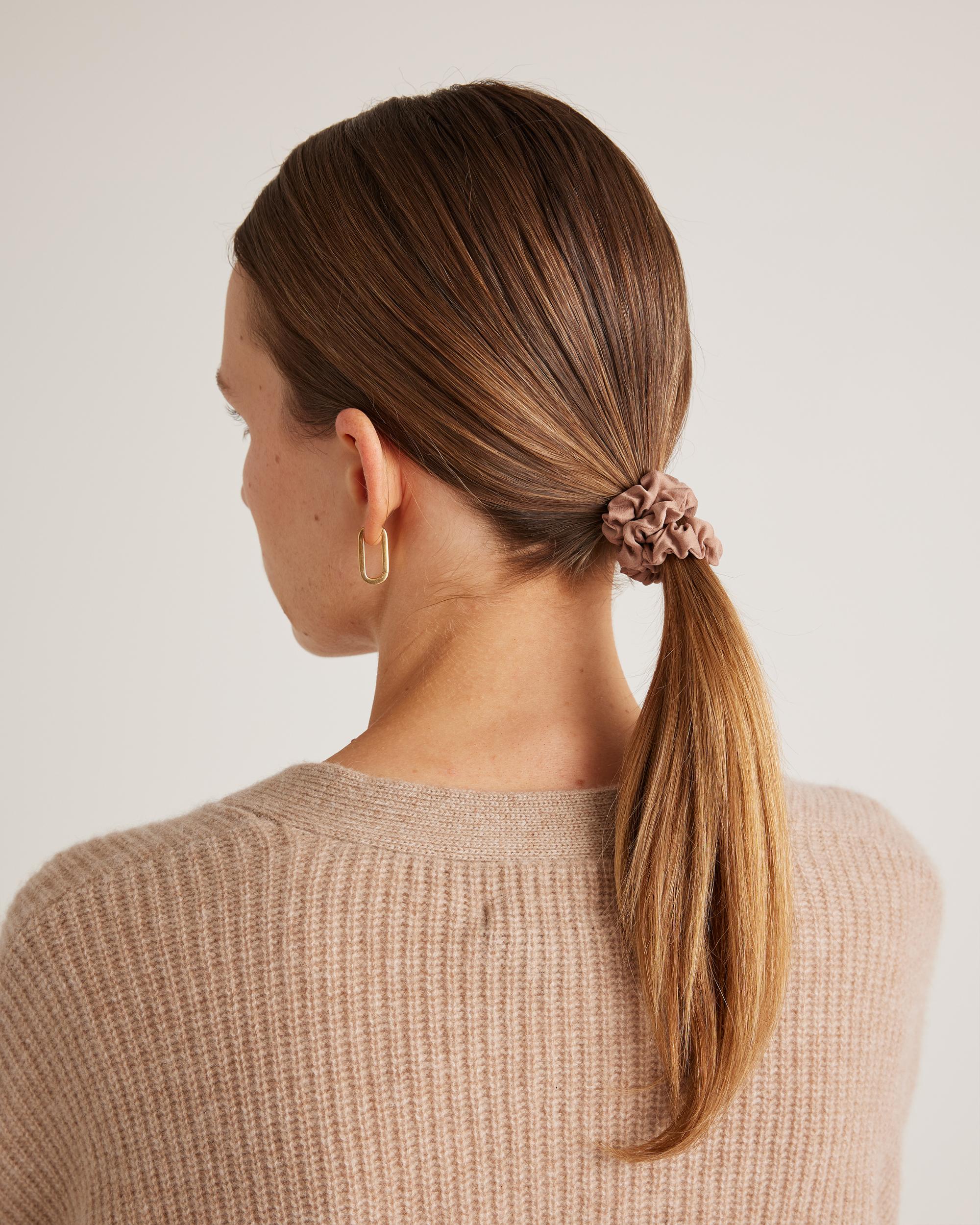 Quince | Women's Skinny Scrunchies Silk Product Image
