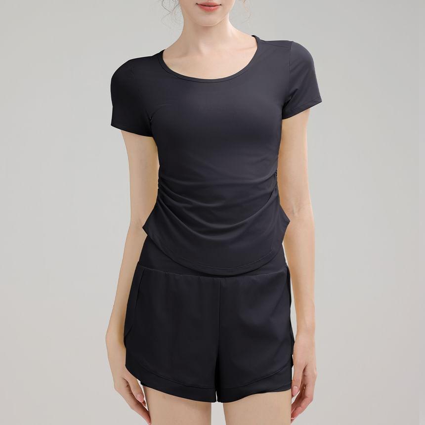 Set: Short-Sleeve Round Neck Plain Sport T-Shirt + Shorts Product Image