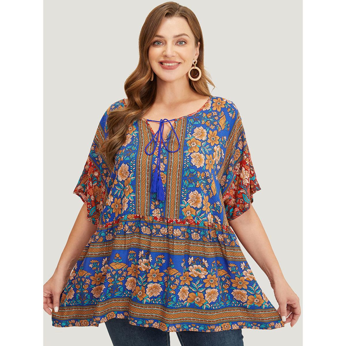 Plus Size Scarlet Bandana Print Tie Neck Tassels Batwing Sleeve Blouse Women Vacation Short sleeve Tie Neck Dailywear Blouses BloomChic 28/5X Product Image