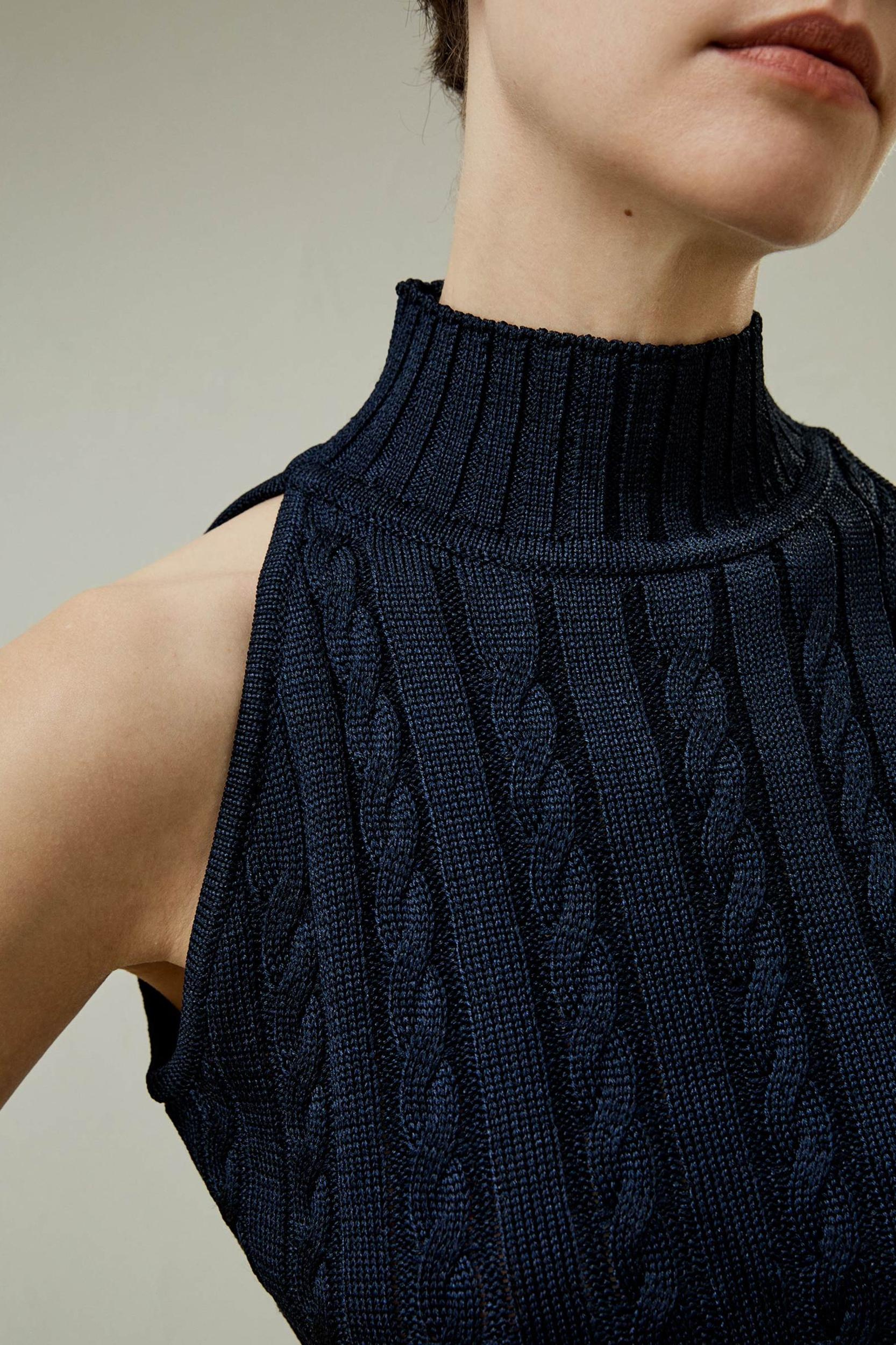 Wild Silk Sleeveless Sweater Product Image