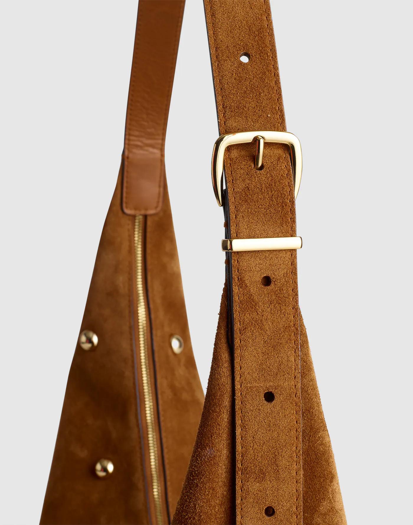 The Essential Curve Shoulder Bag Product Image