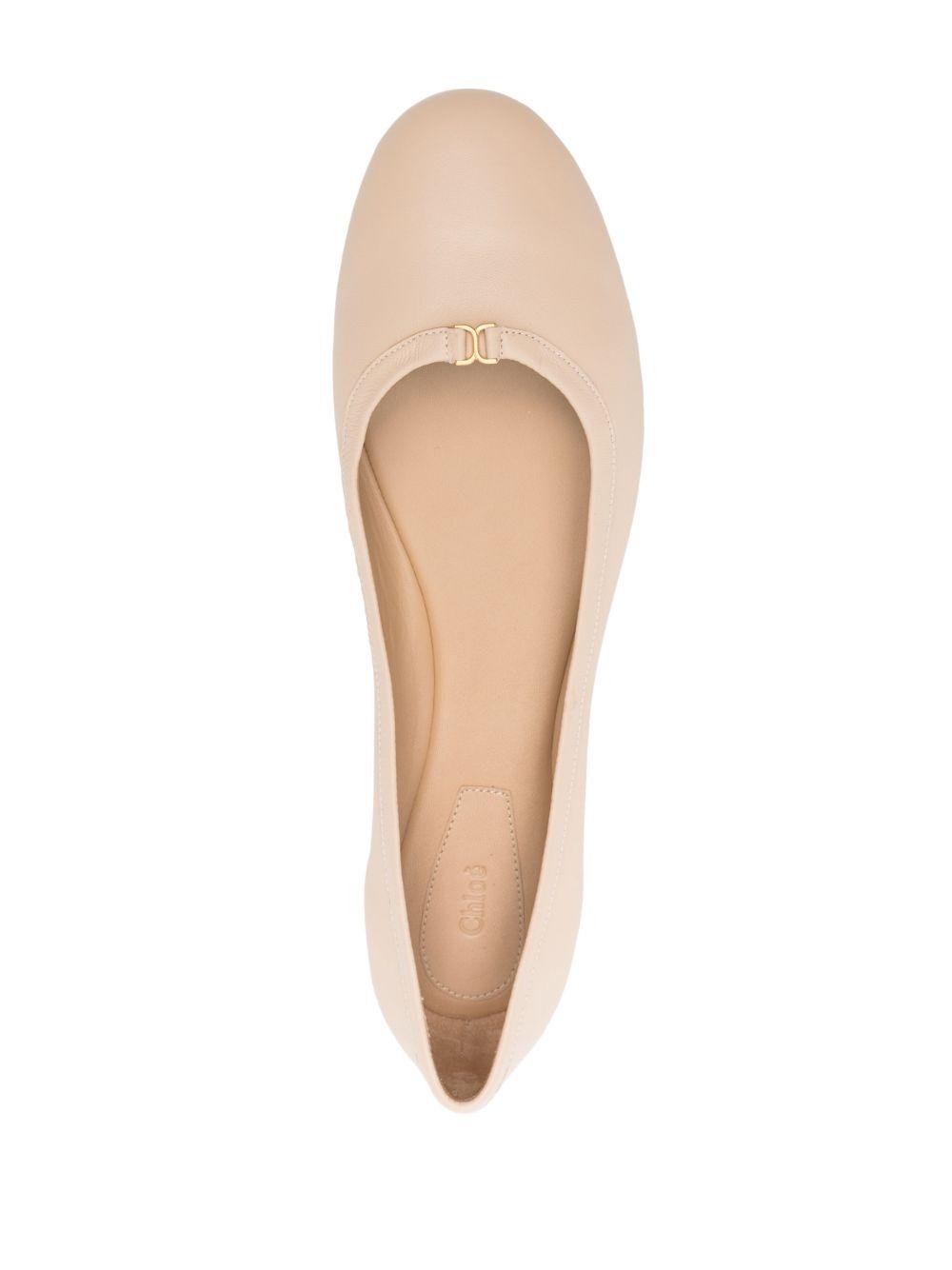 CHLOÉ Woman Ballet Flats Sand Size 9 Leather In Beige Product Image