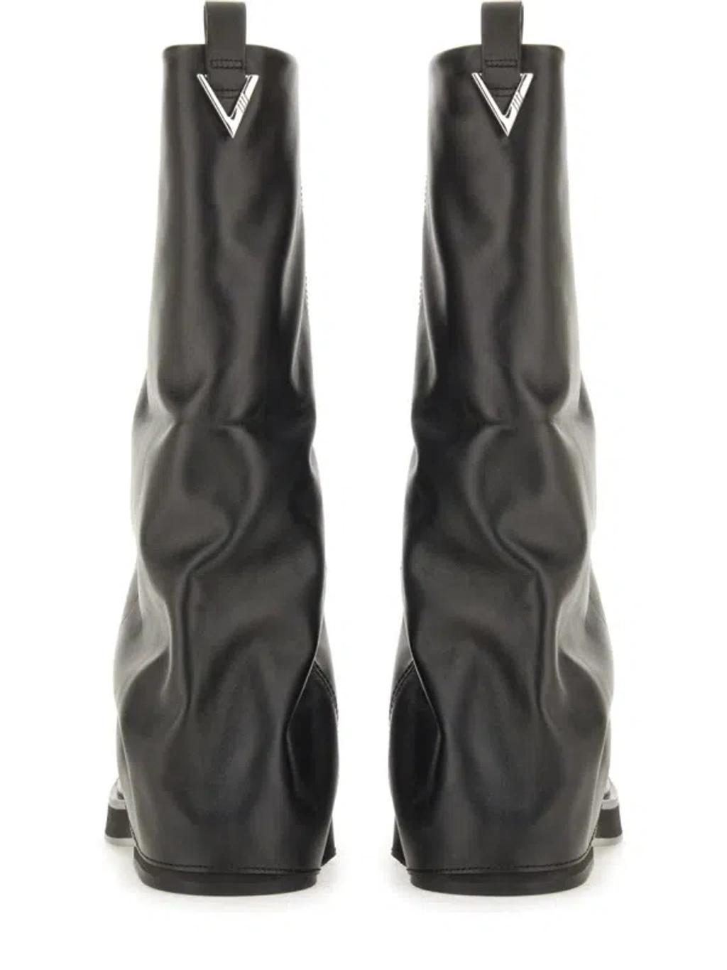 ATTICO Robin Black Boots With Square Toe And Logo Plaque On The Rear In Leather Woman Product Image