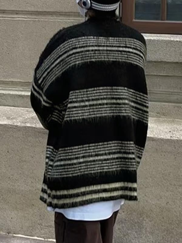 Men' Fuzzy Stripe Print Loose Sweater Product Image