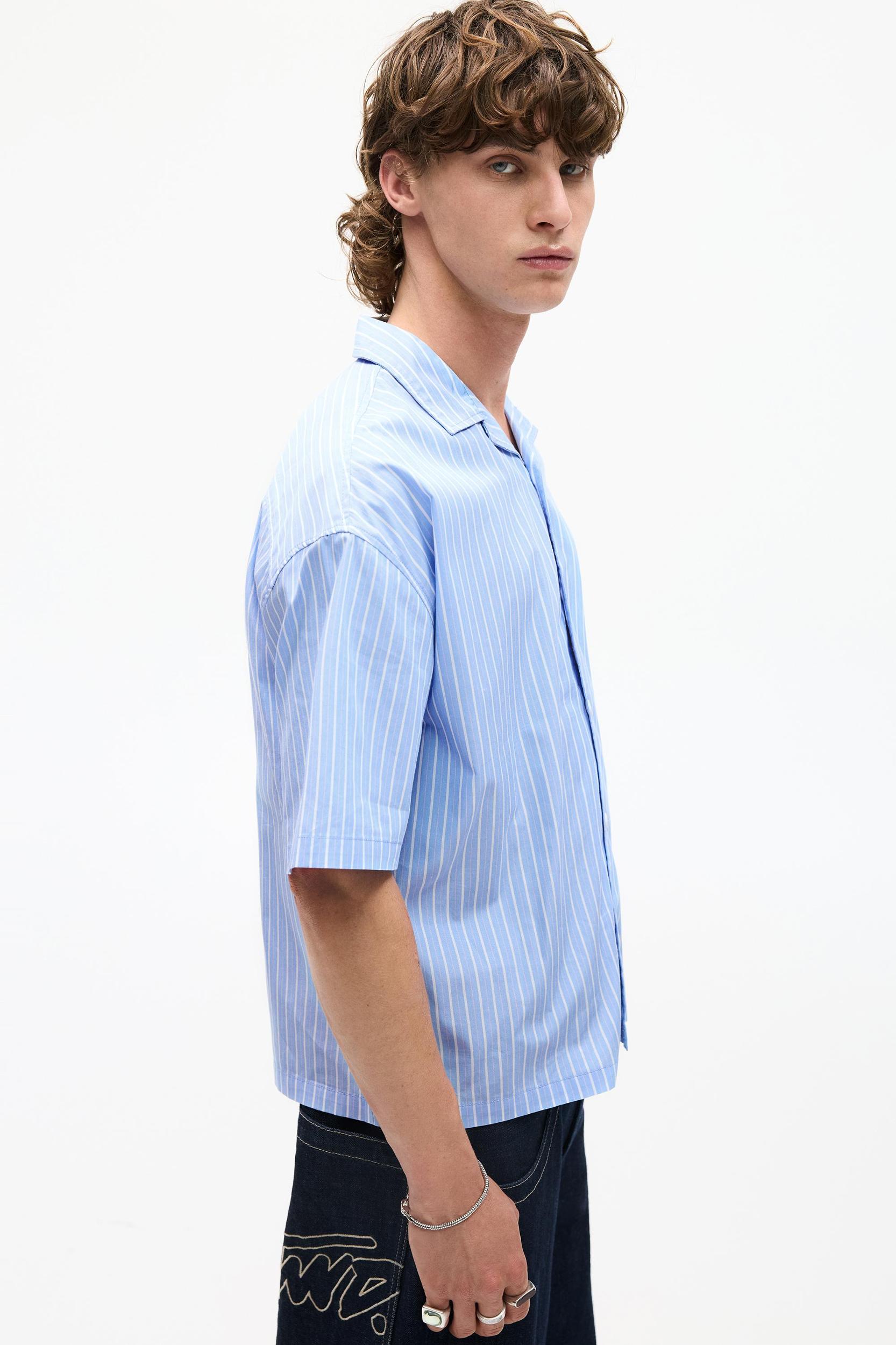 STWD striped short sleeve shirt Product Image