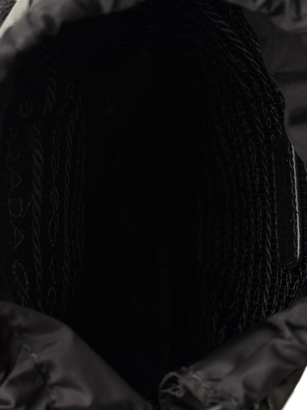 drawstring-closure phone bag Product Image