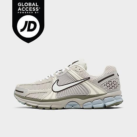 Nike Men's Zoom Vomero 5 SE Shoes Product Image