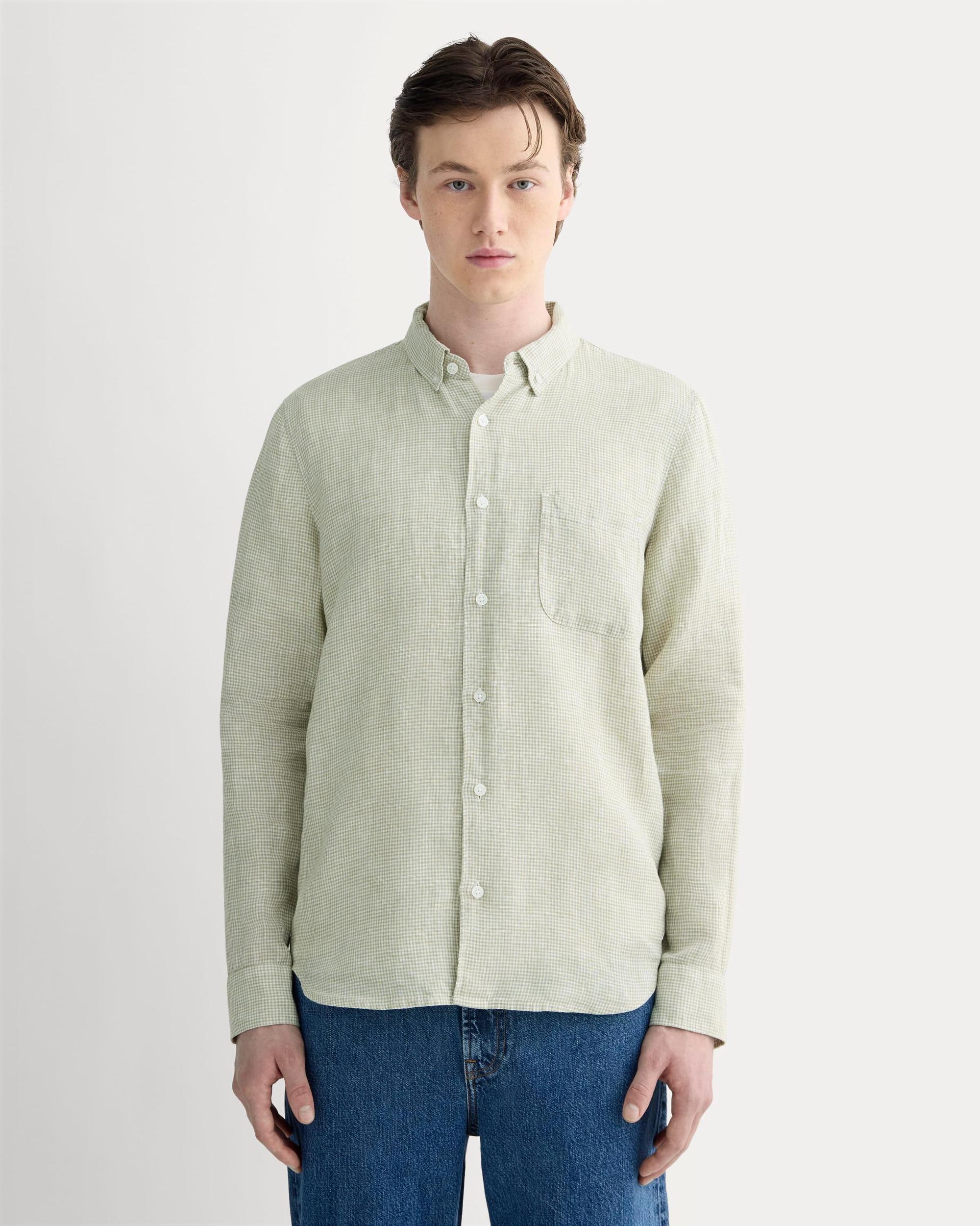 Mens Classic Shirt in Linen by Everlane Product Image