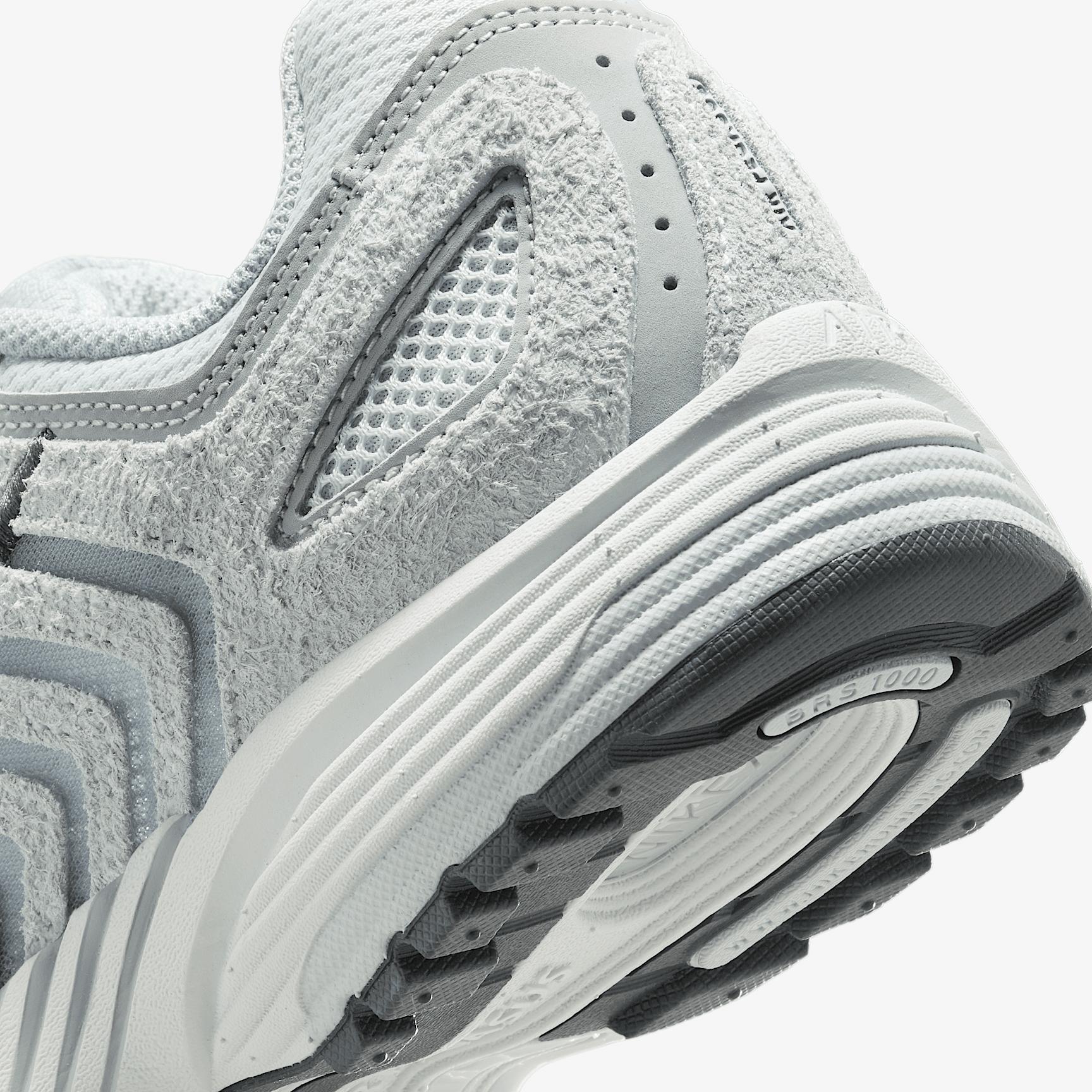 Nike Womens Air Pegasus 2005 Shoes | HQ1675-100 Product Image