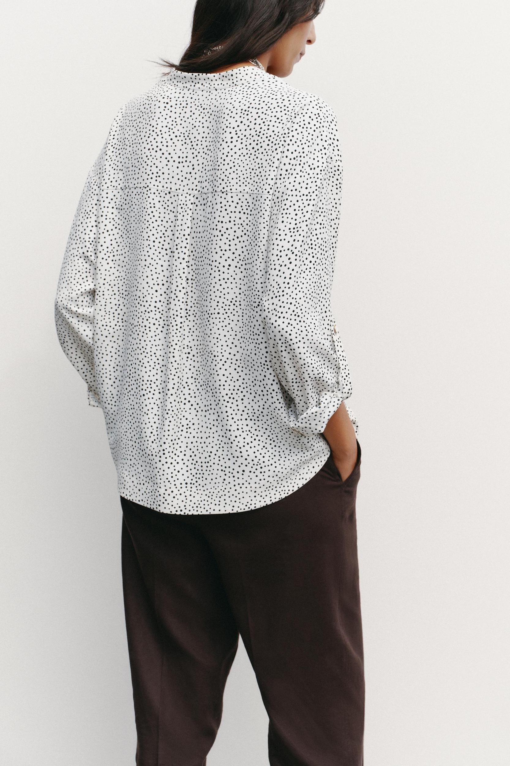 POLKA DOT TAB SLEEVE SHIRT Product Image