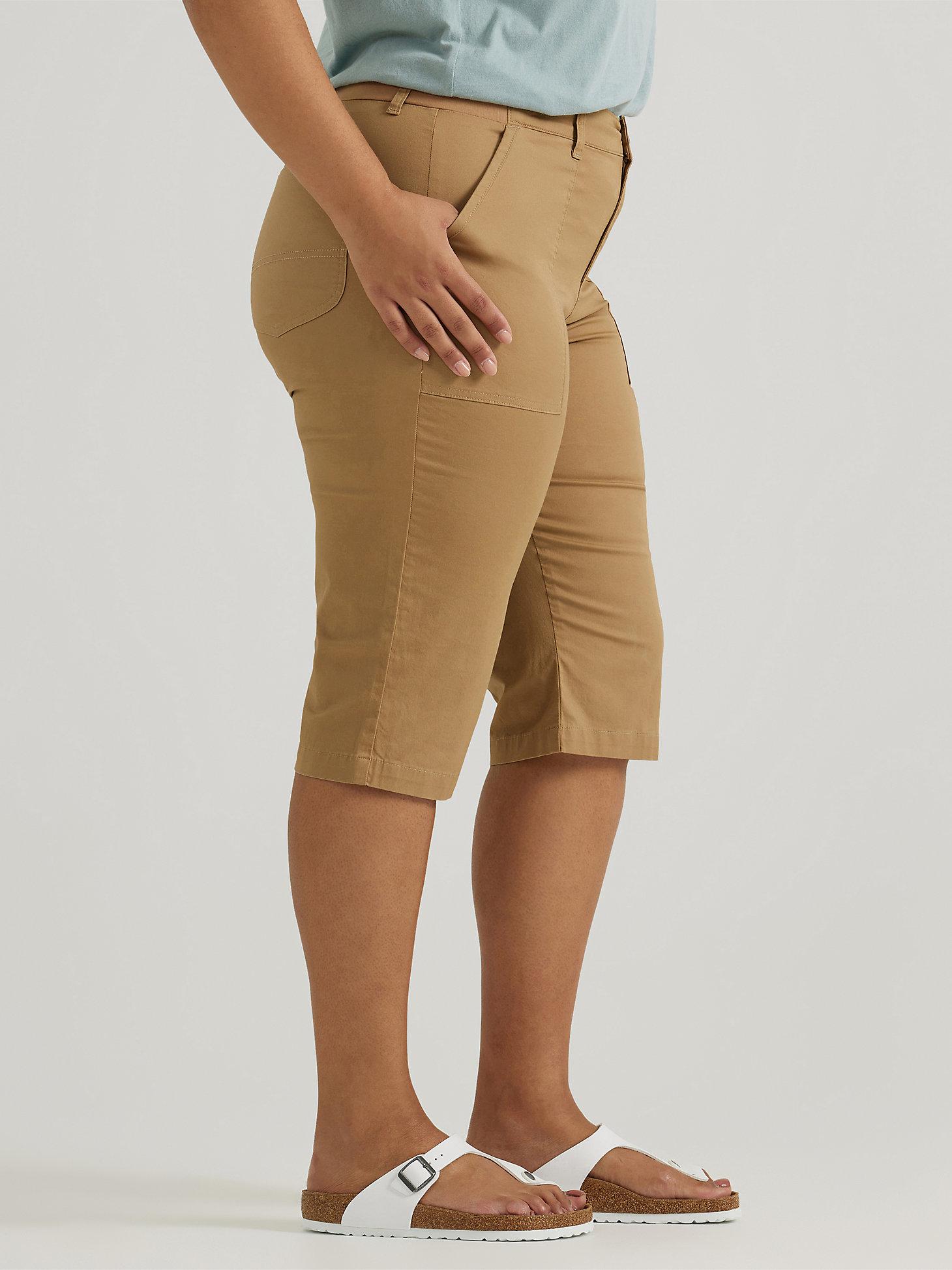 Women's Ultra Lux Comfort with Flex-to-Go Relaxed Fit Utility Skimmer (Plus) | Women's Capris & Crops | Lee® Product Image