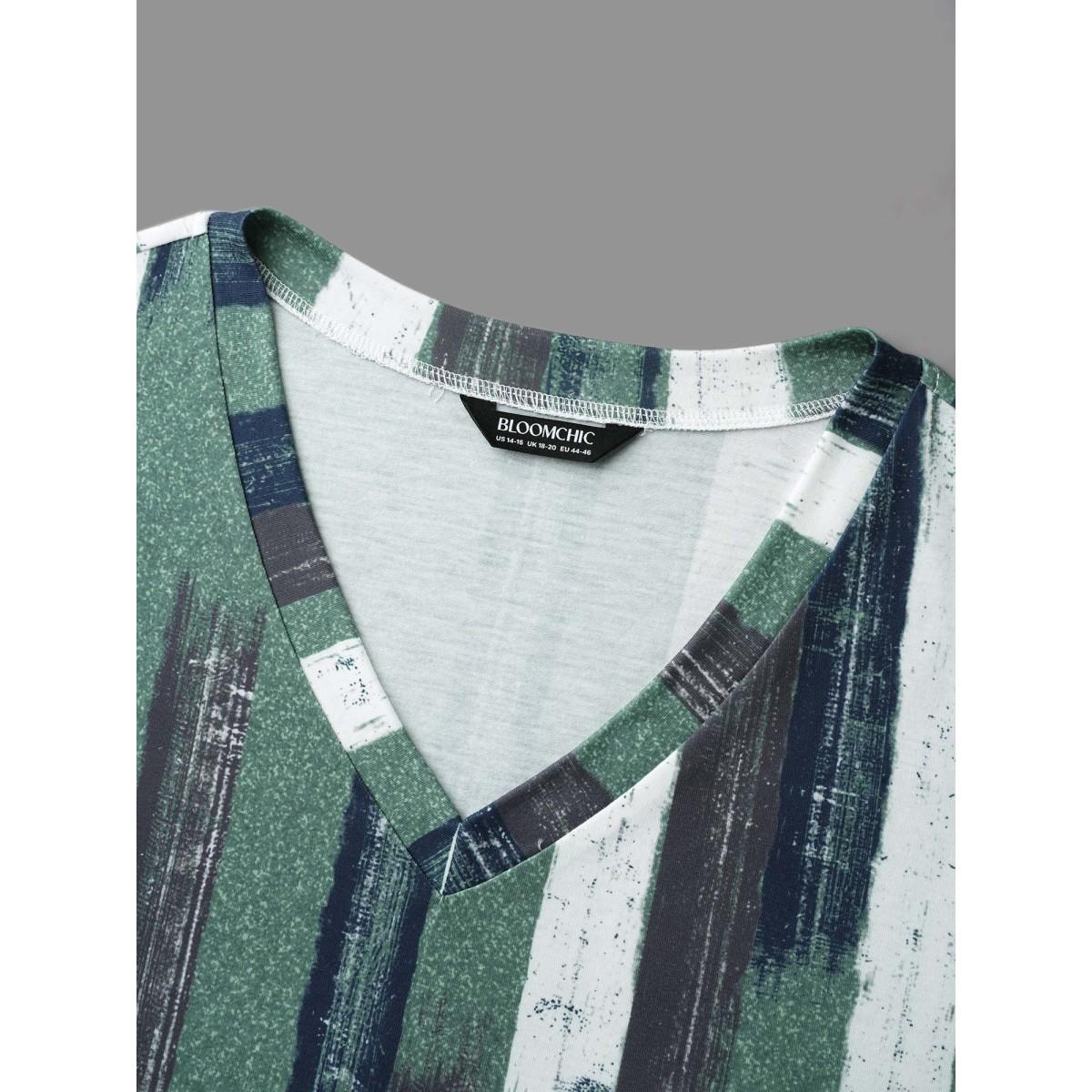 Plus Size Abstract Print V-Neck Fitted T-Shirt Multicolor Women Casual Contrast V-neck Everyday T-shirts BloomChic 18-20/2X Product Image