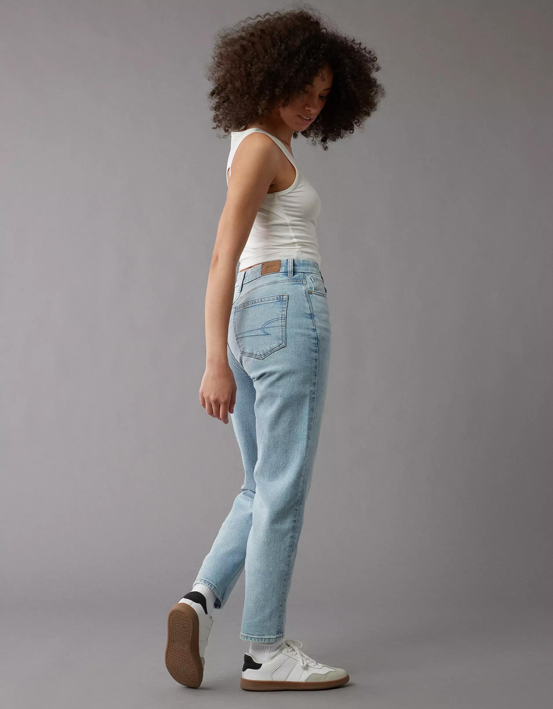 AE Strigid Curvy Mom Jean Product Image