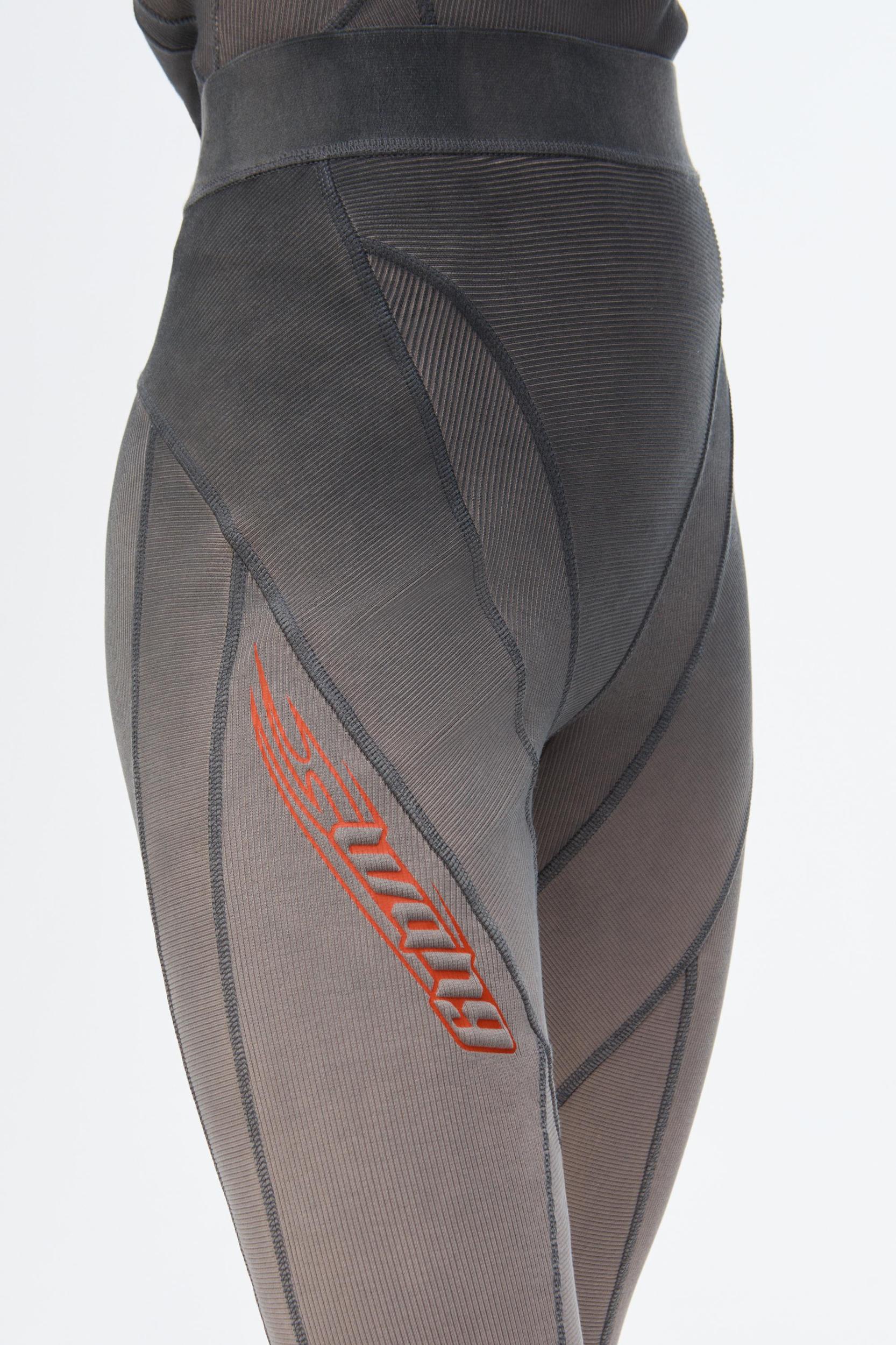 Blade Logo Legging Product Image