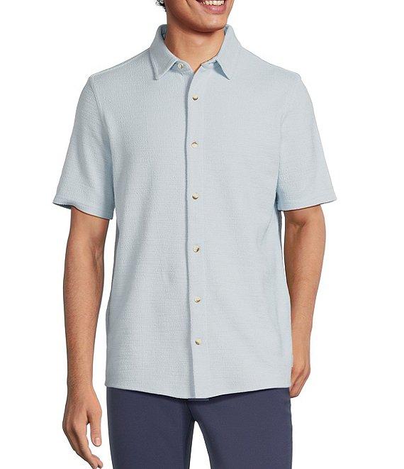 Rowm Short Sleeve Textured Solid Coatfront Shirt Product Image