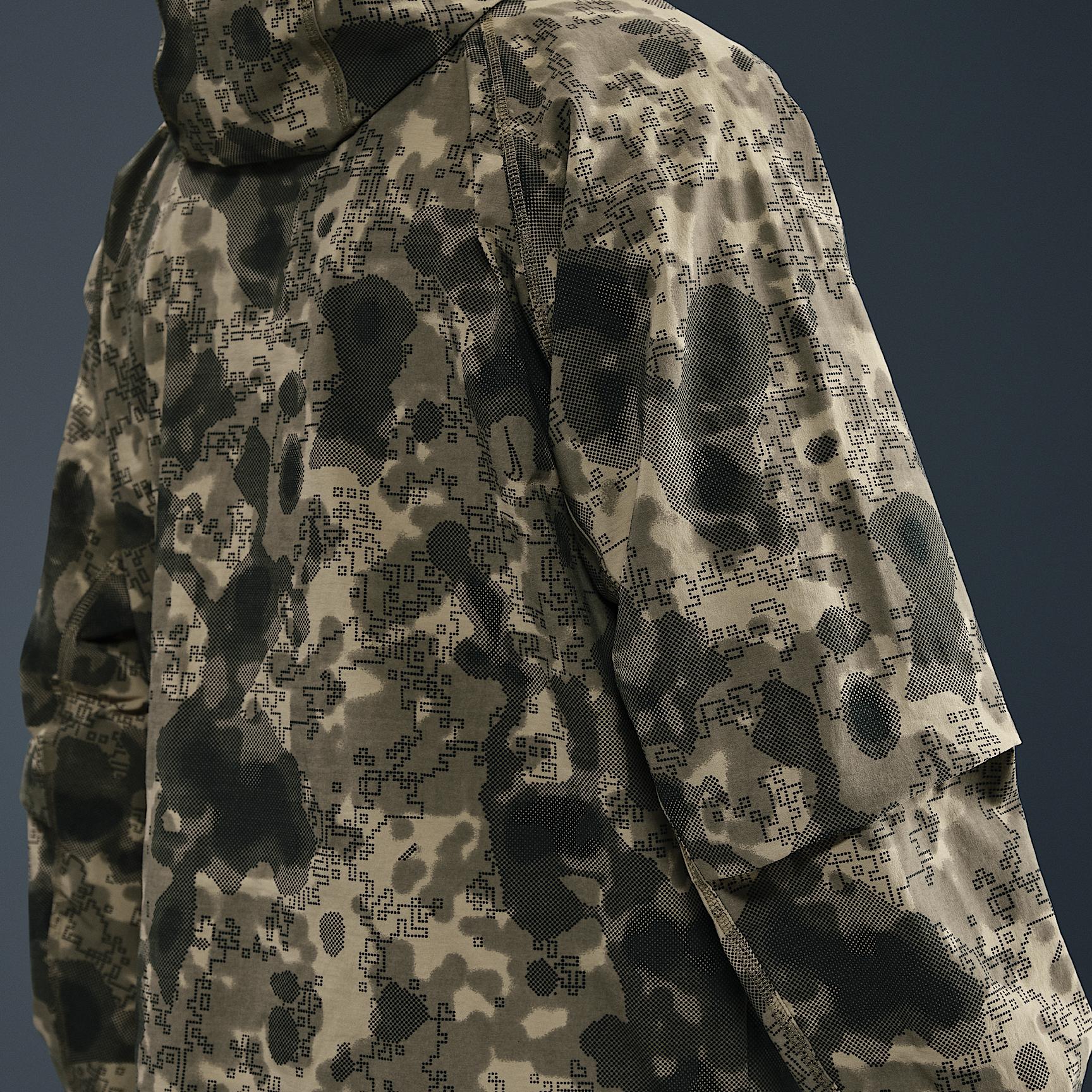 Nike Tech Men's Dri-FIT Woven Camo Windrunner Oversized Jacket Product Image
