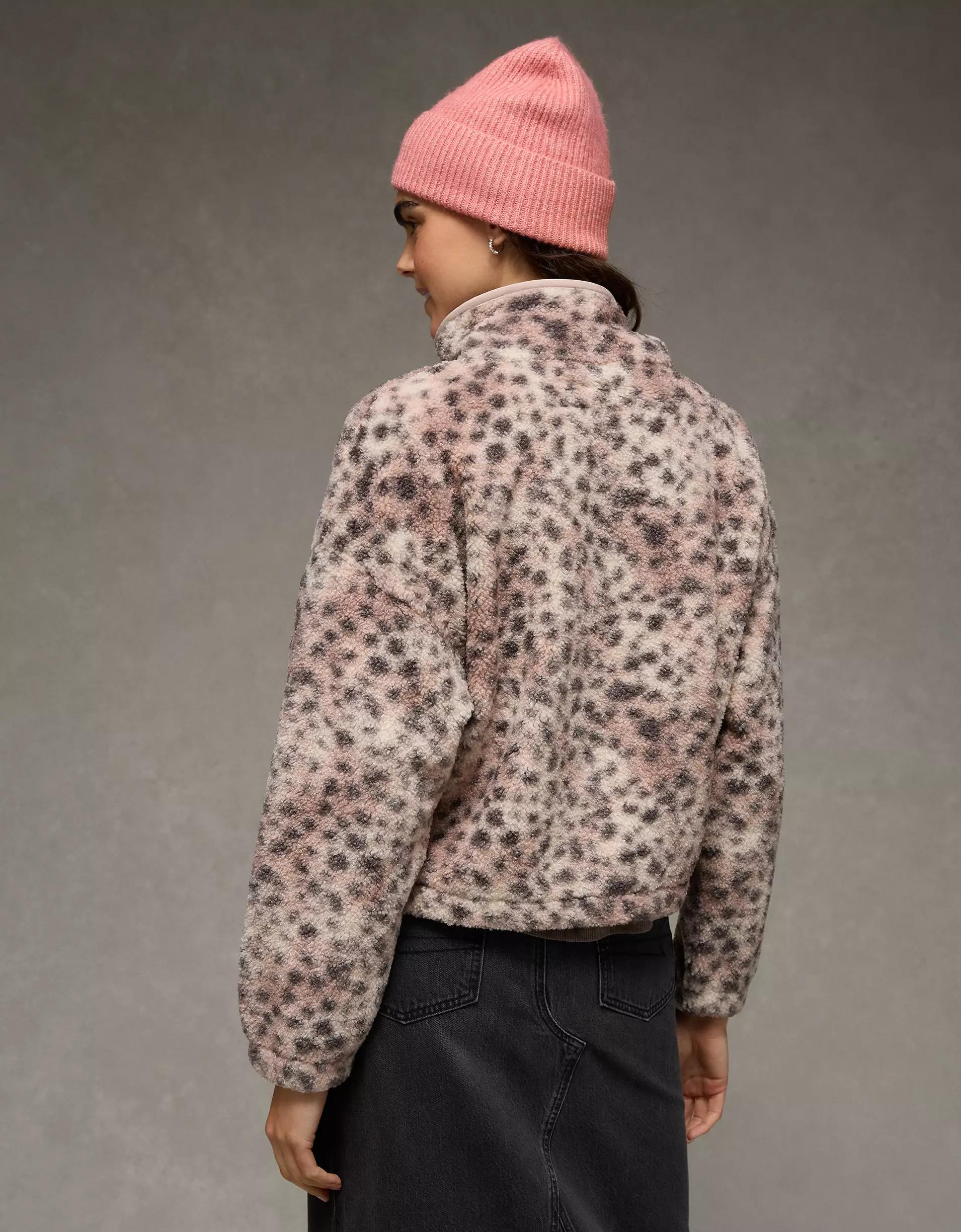 AE Sherpa Fleece Graphic Henley Sweatshirt Product Image