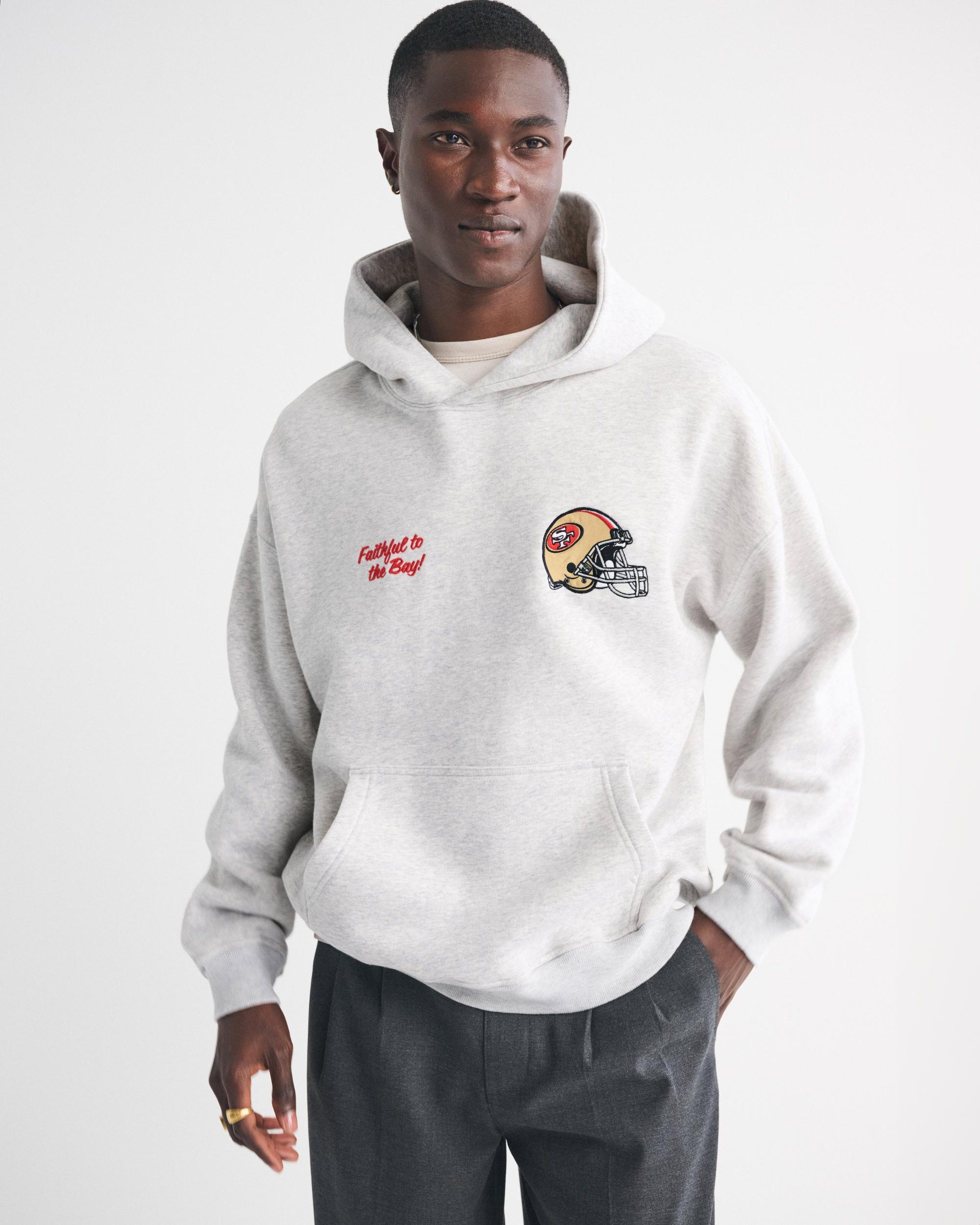 Chicago Bears Graphic Popover Hoodie Product Image