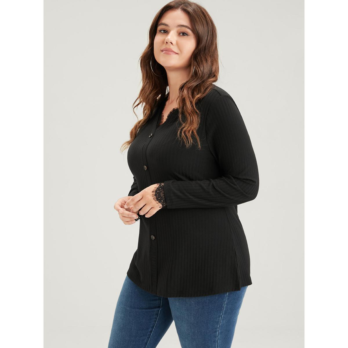 Plus Size Solid Button Rib Knit Lace Trim Long Tee Black Women Elegant Lace Plain V-neck Dailywear T-shirts BloomChic 26/4X Product Image