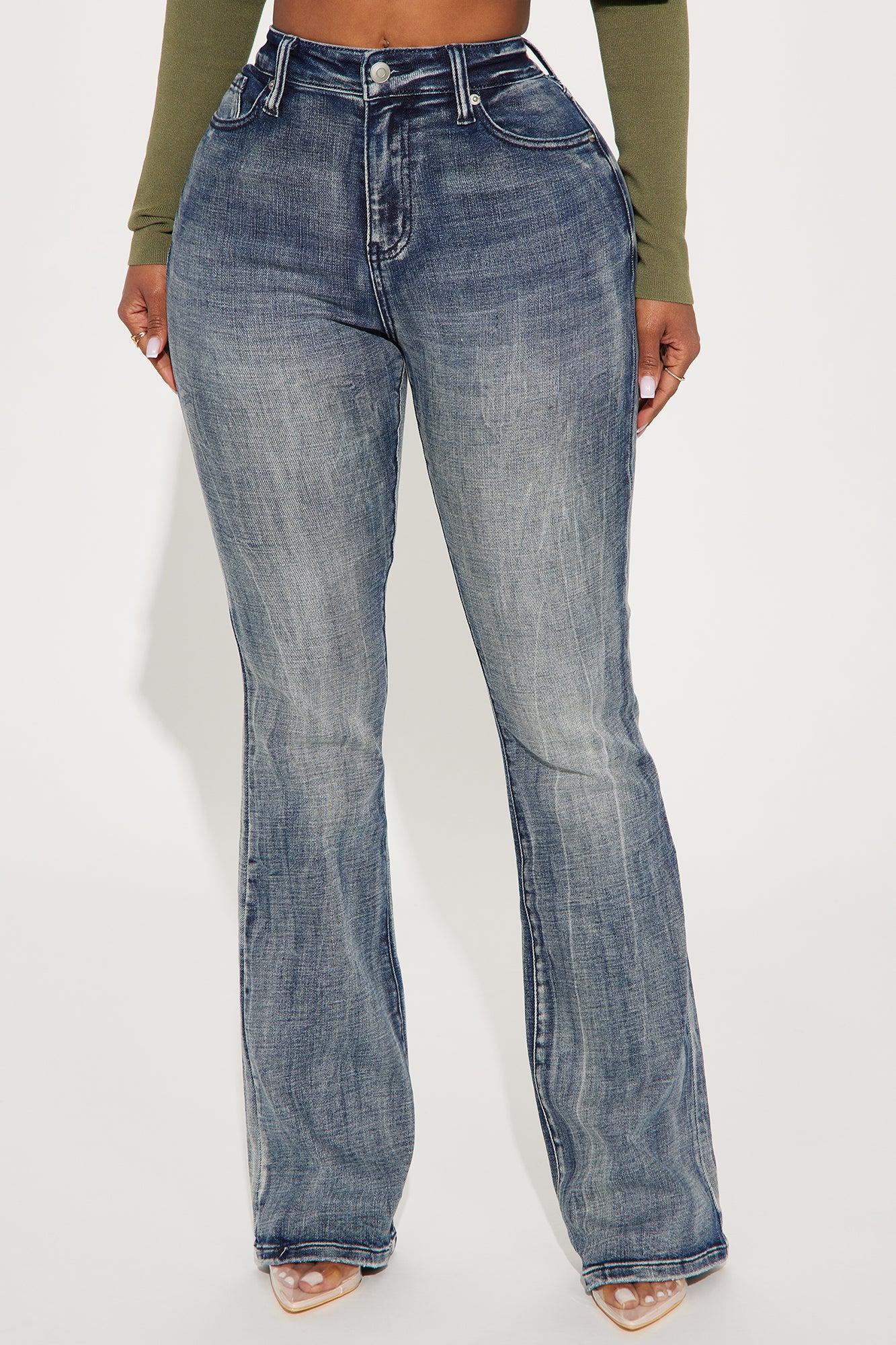 Instant BBL Padded Stretch Sculpting Flare Jeans - Medium Wash Product Image