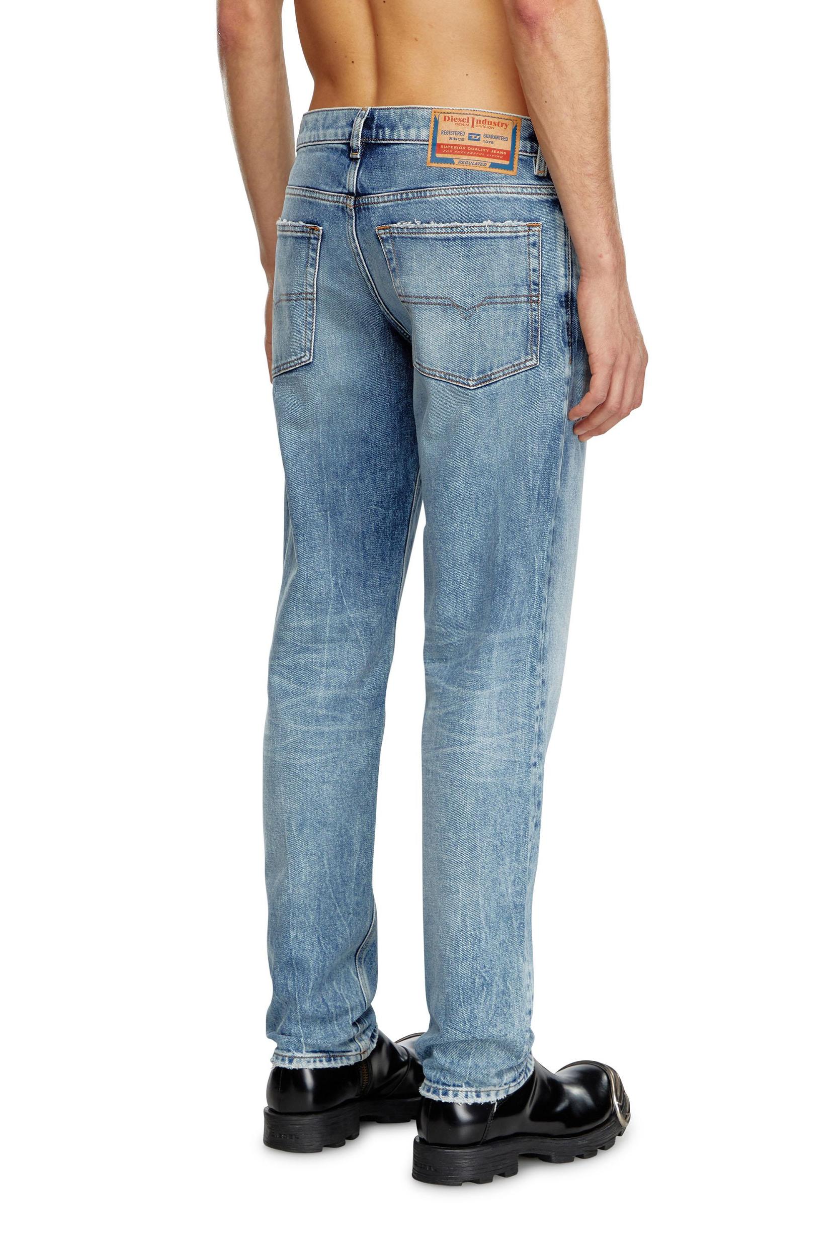 Regular Jeans 2023 D-Finitive 09J54 Product Image