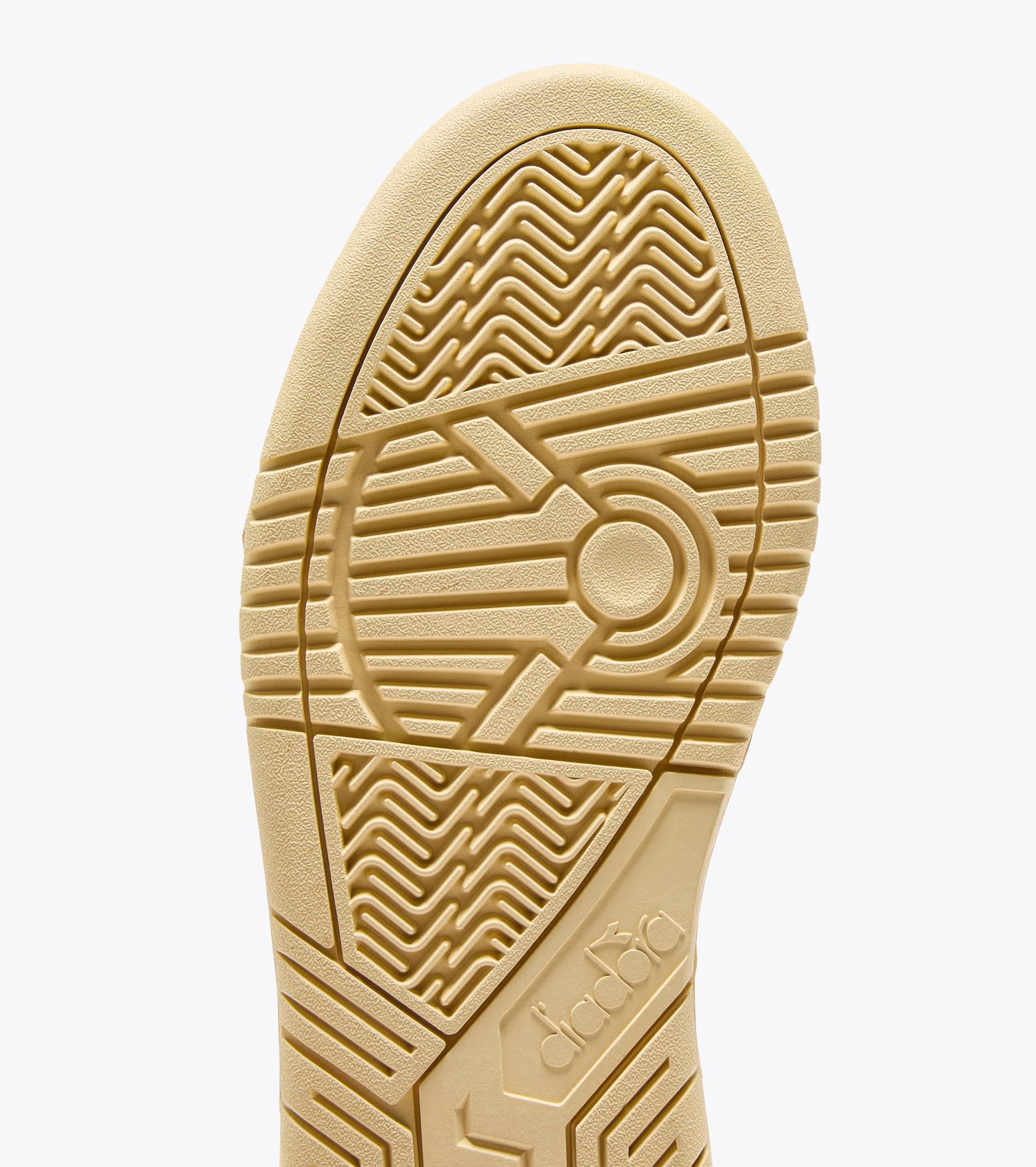 DEUCE M2 SUEDE Product Image