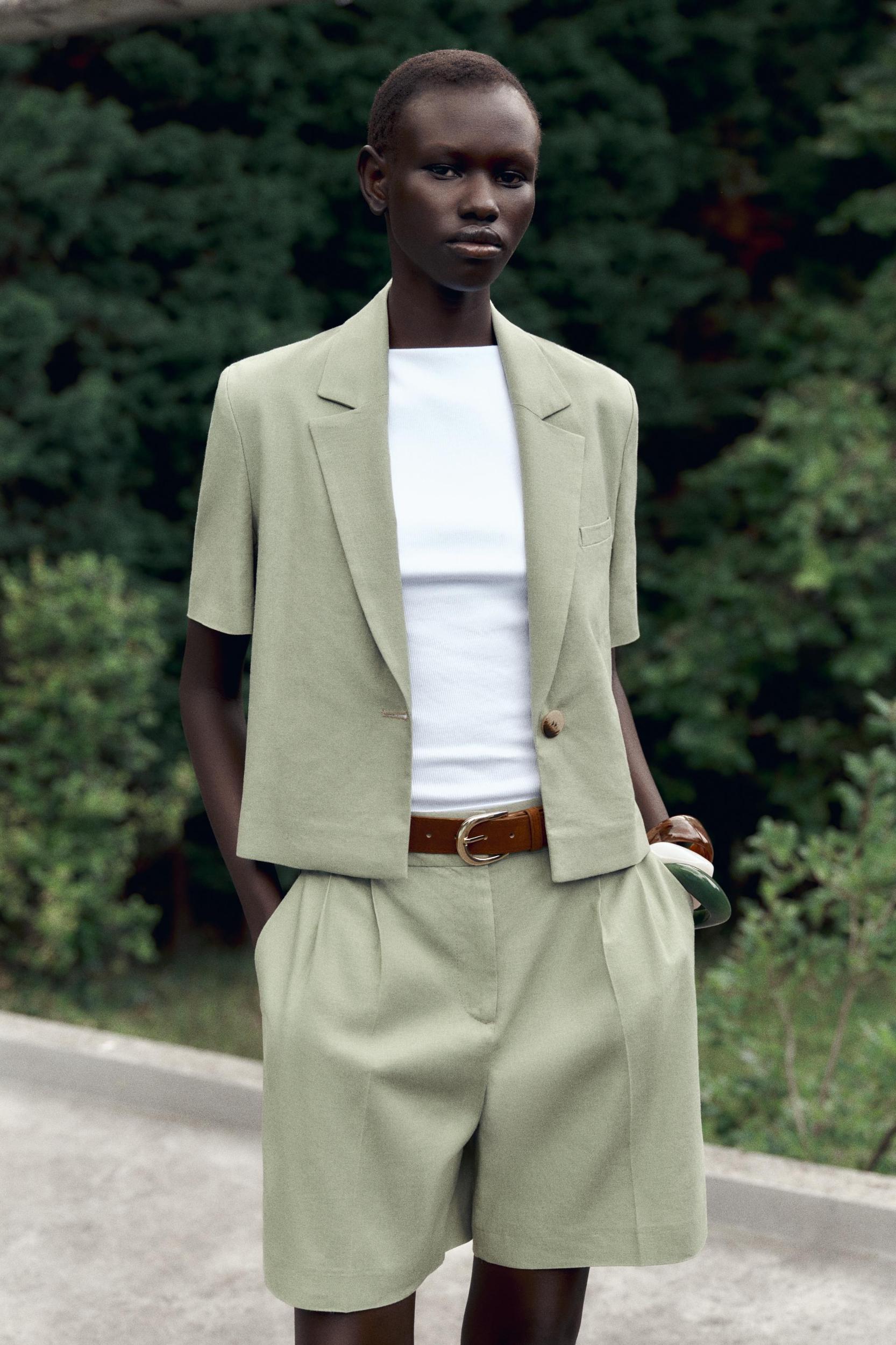 LINEN PLEATED BELTED BERMUDA SHORTS Product Image