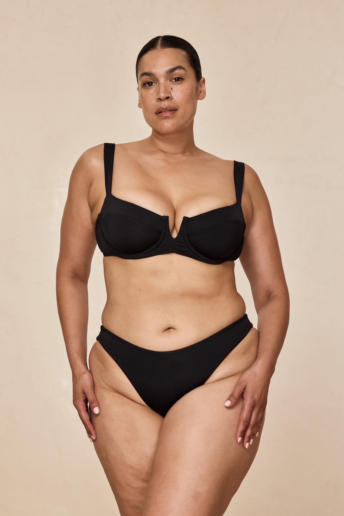 Clovelly Top - Black Product Image