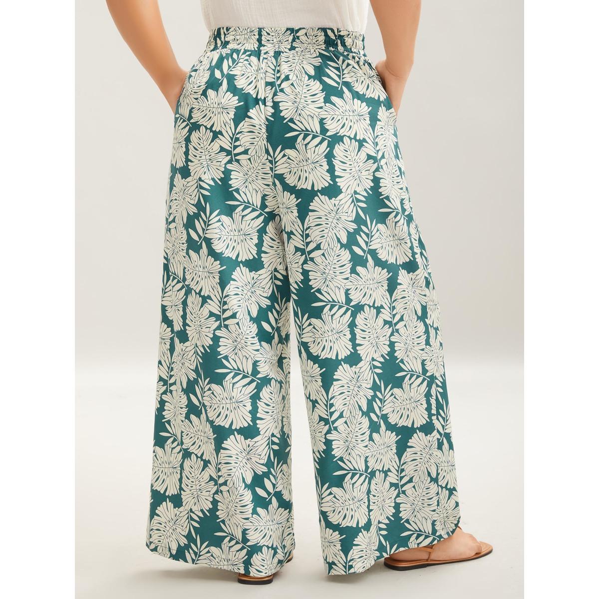 Plus Size Tropical Leaf Pattern Shirred Wide-Leg Pants Women Emerald Resort Wide Leg Mid Rise Vacation Pants BloomChic 26/4X Product Image