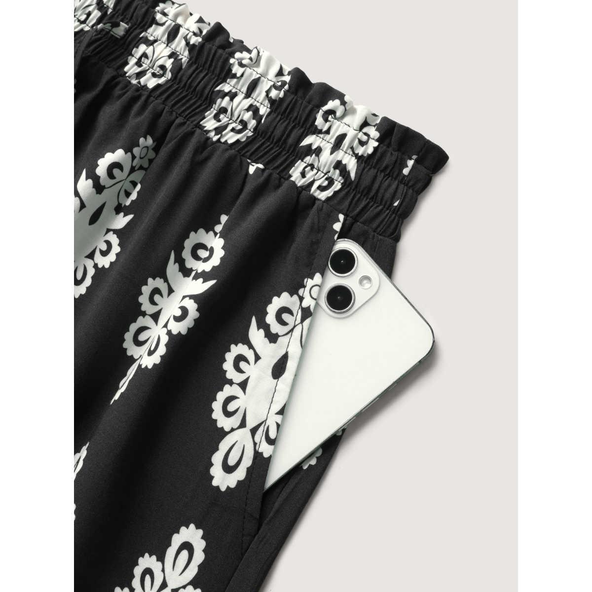 Plus Size Boho Print Wide-Leg Shorts Women BlackFlower Boho Contrast Wide Leg Vacation Shorts BloomChic 30/6X Product Image