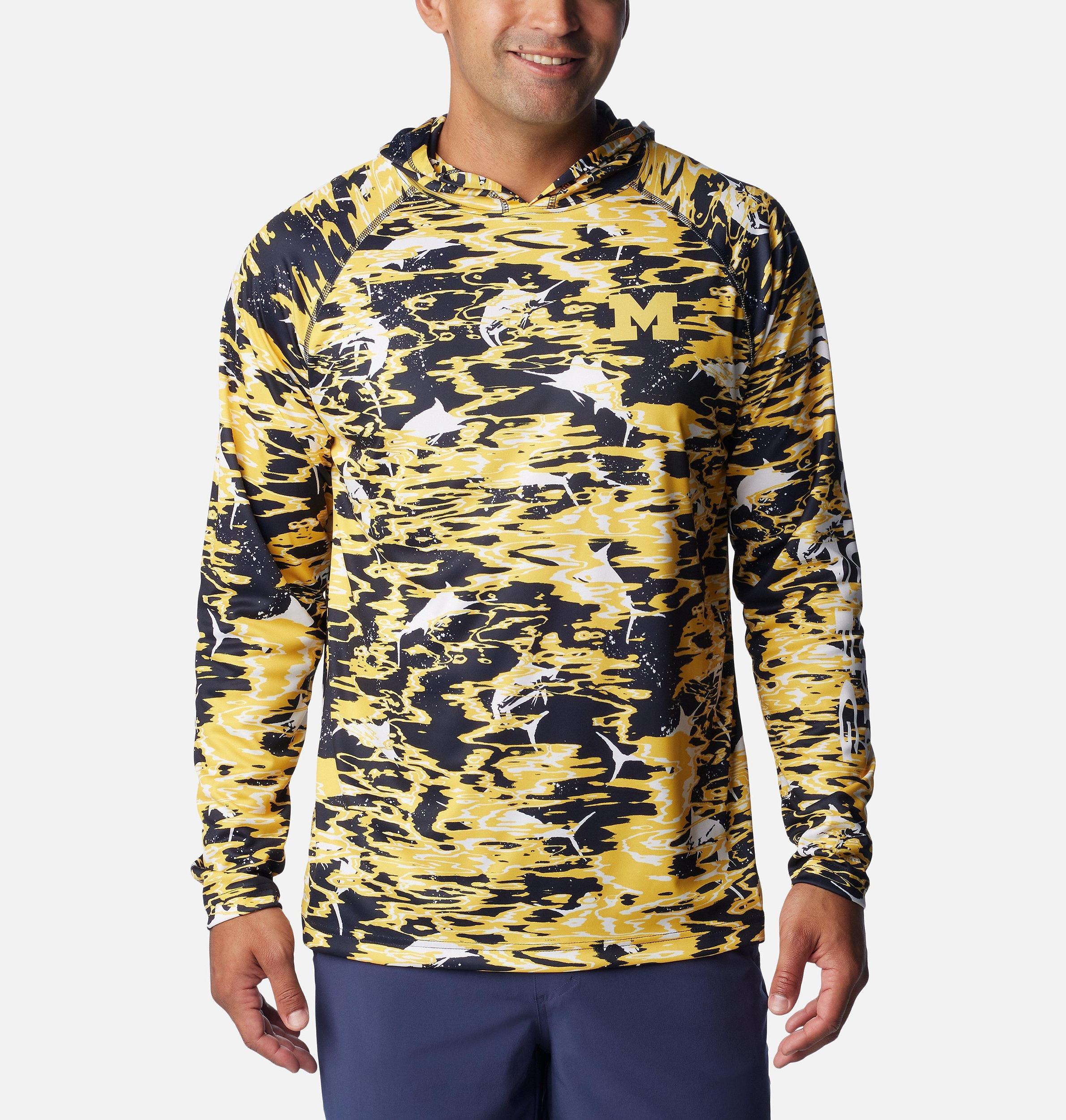 Columbia Mens Collegiate PFG Super Terminal Tackle Hoodie - Michigan- Product Image
