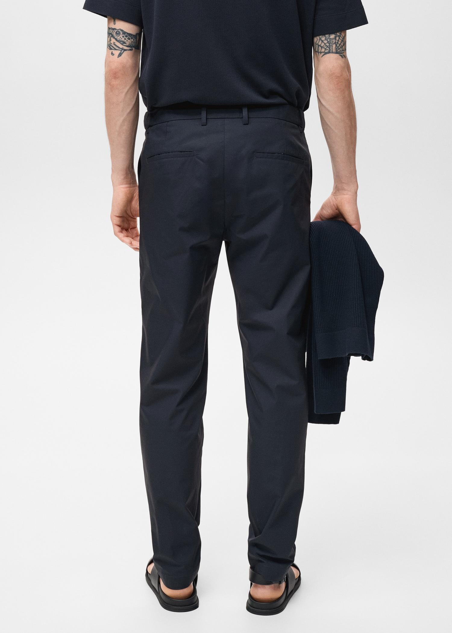 100% slim-fit cotton pants - Men | MANGO USA Product Image