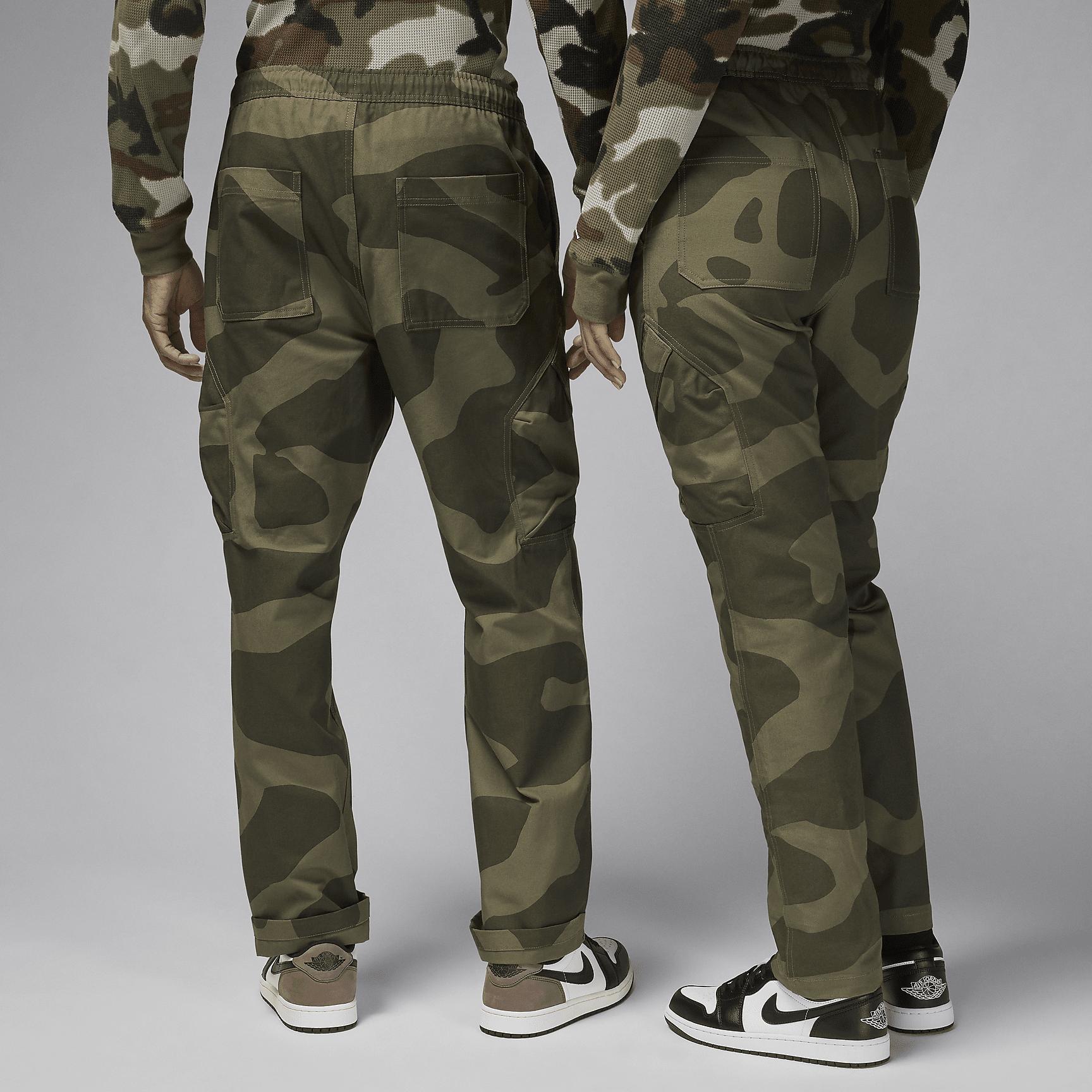 Jordan Essentials Chicago Men's Pants Product Image