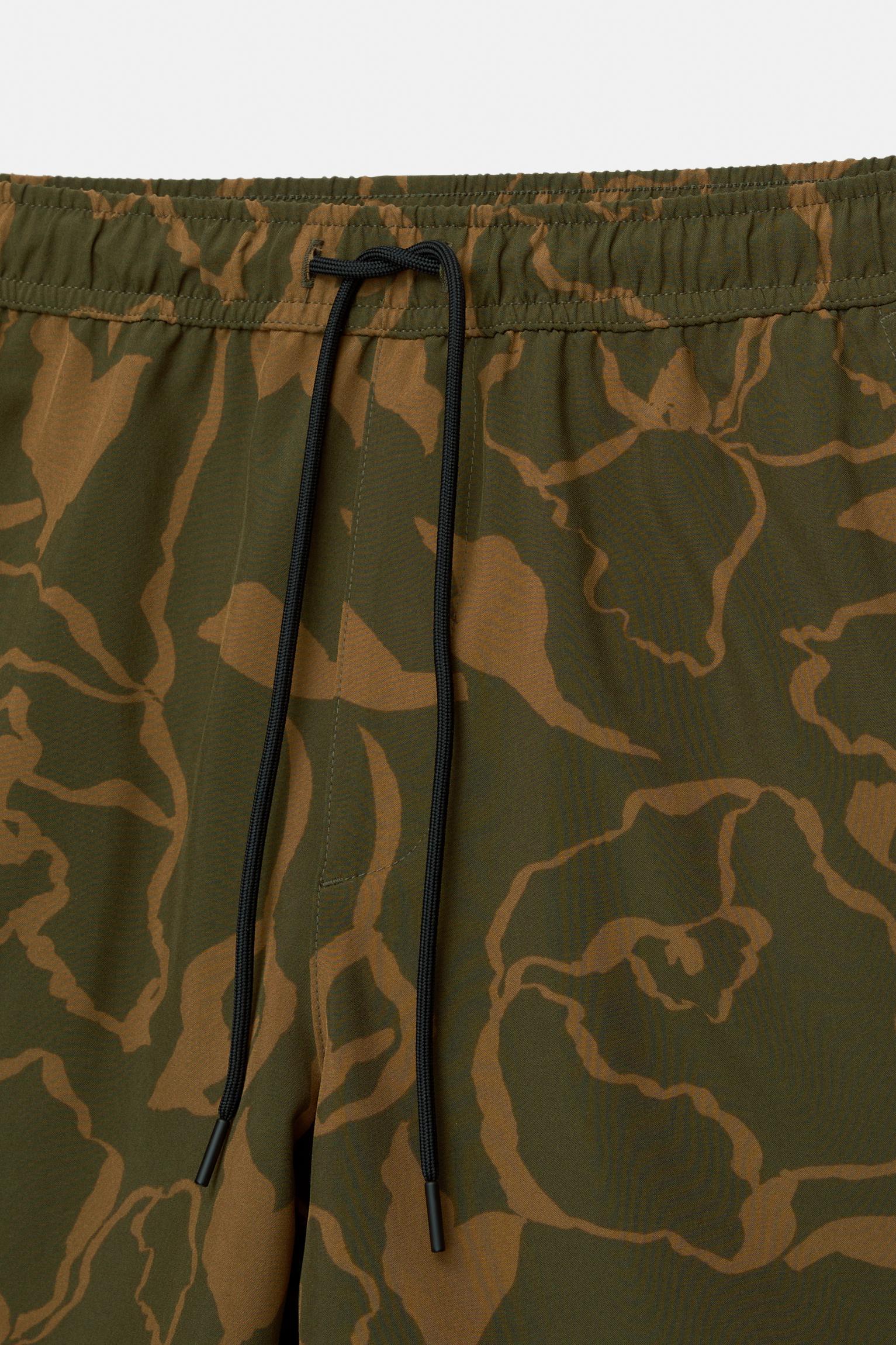 Printed board shorts Product Image