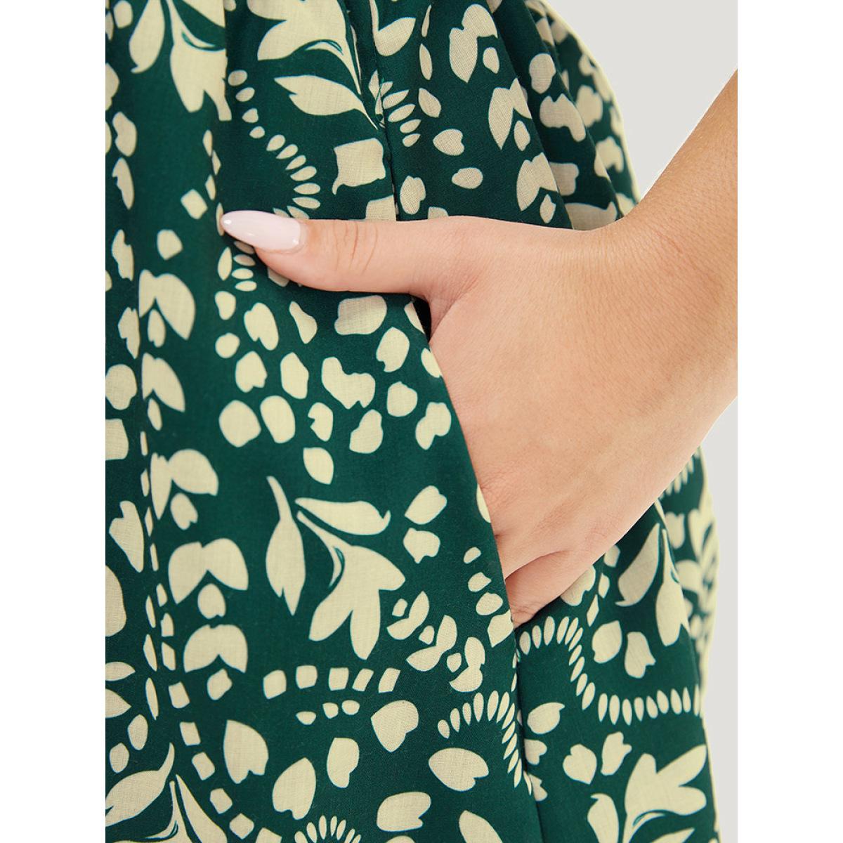 Plus Size Plant & Geometric Batwing Sleeve Pocket Flutter Knot Neck Dress DarkGreen Women Elegant Knotted V-neck Short sleeve Curvy Midi Dress BloomChic 28/5X Product Image