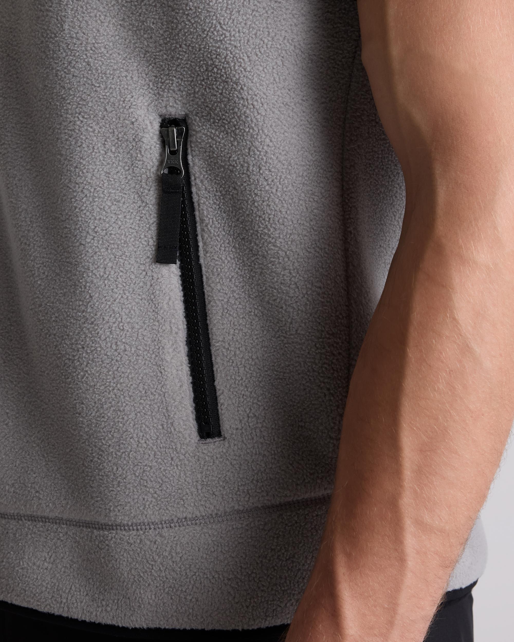 Quince | Men's Polar Fleece Full-Zip Vest Recycled Polyester Product Image