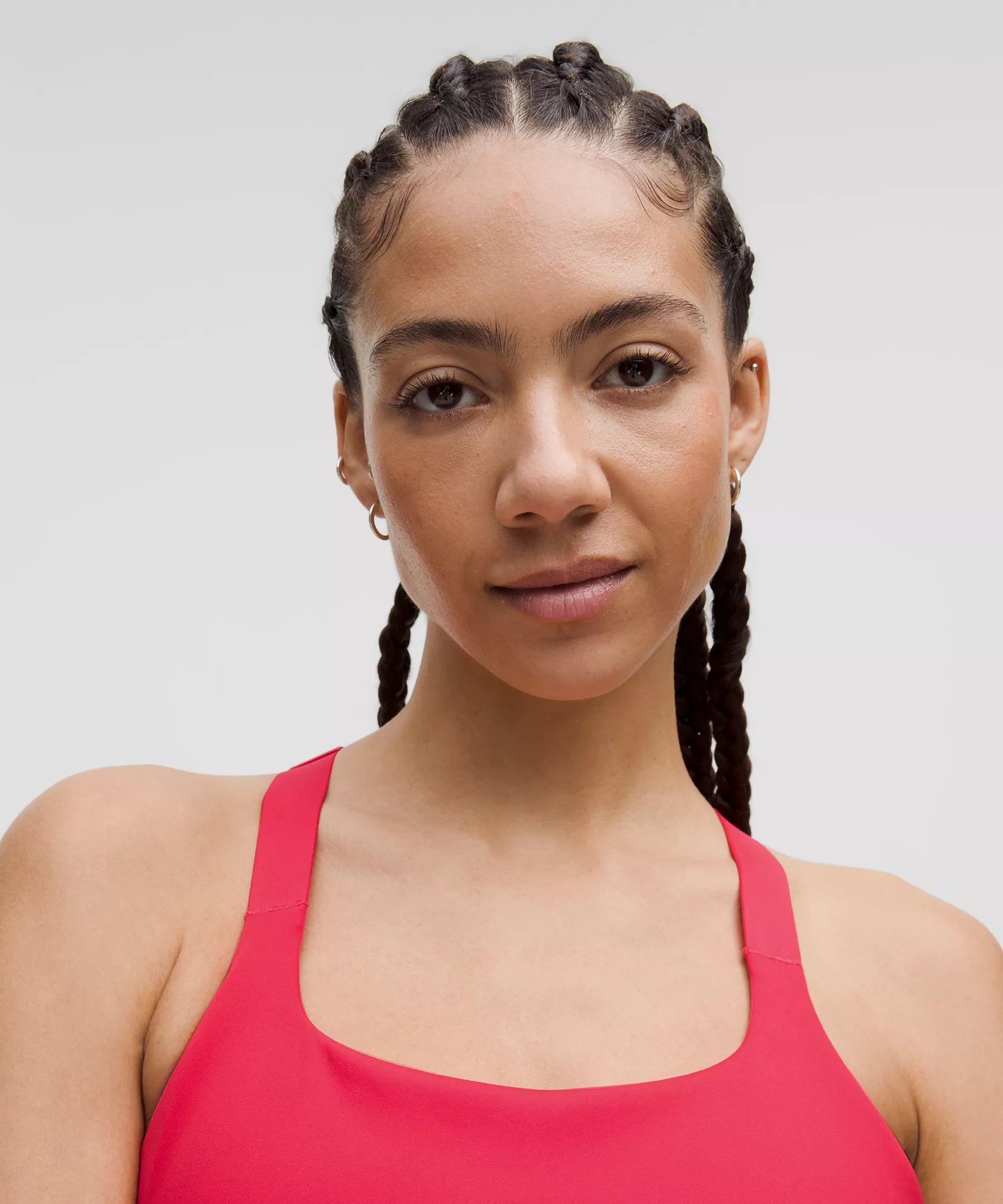 Ultralu Square-Neck Workout Bra *Medium Support, D/DD Cup Product Image