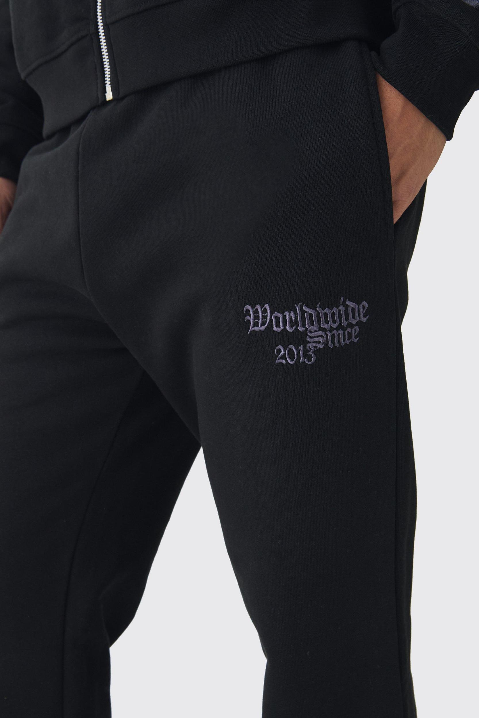 Regular Fit Smart Split Hem Embroidered Super Heavyweight Loopback Sweatpants | boohooMAN USA Product Image