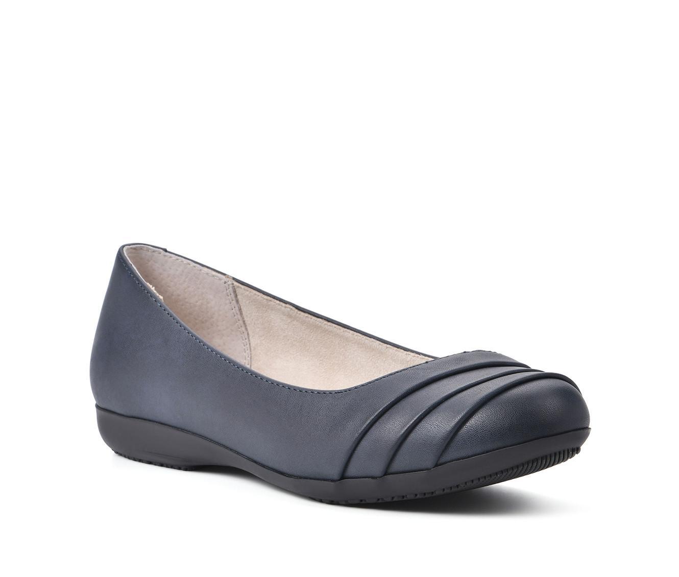 Women's Cliffs by White Mountain Clara Flats Product Image