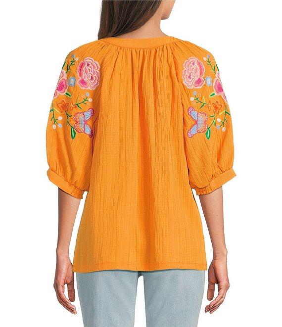 Calessa Petite Size Split V-Neck Embroidered 3/4 Balloon Sleeve Tunic Product Image