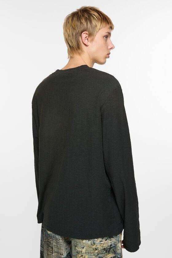 Logo t-shirt - Relaxed fit Product Image