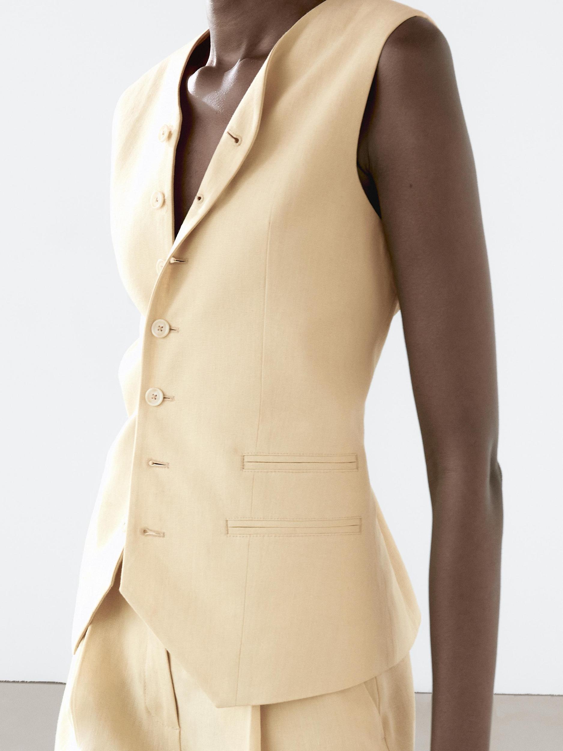 Linen blend suit waistcoat Product Image