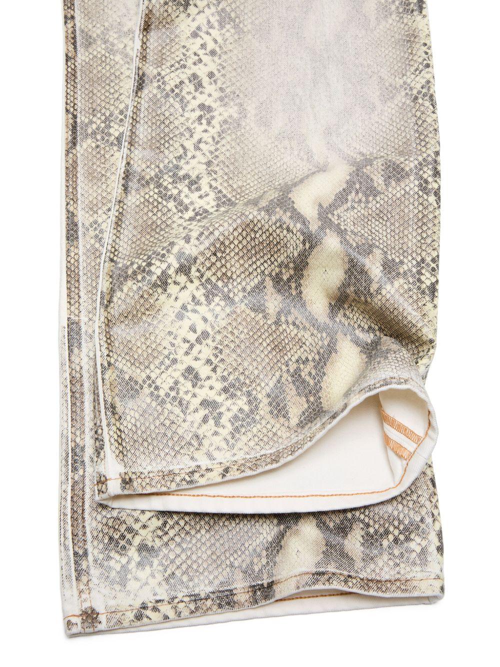 printed jeans Product Image