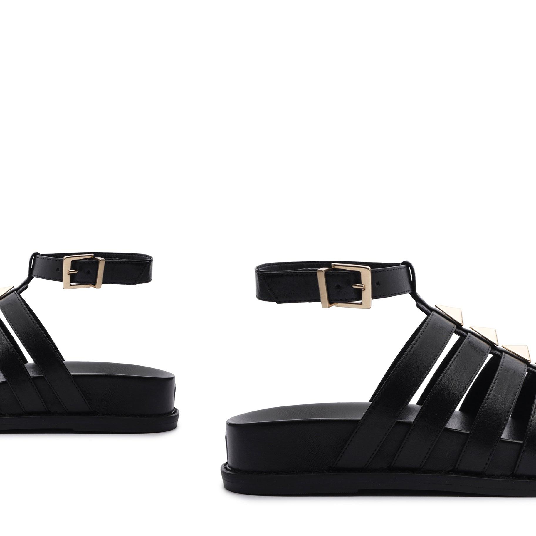 Kyrie Sporty Leather Sandal Female Product Image