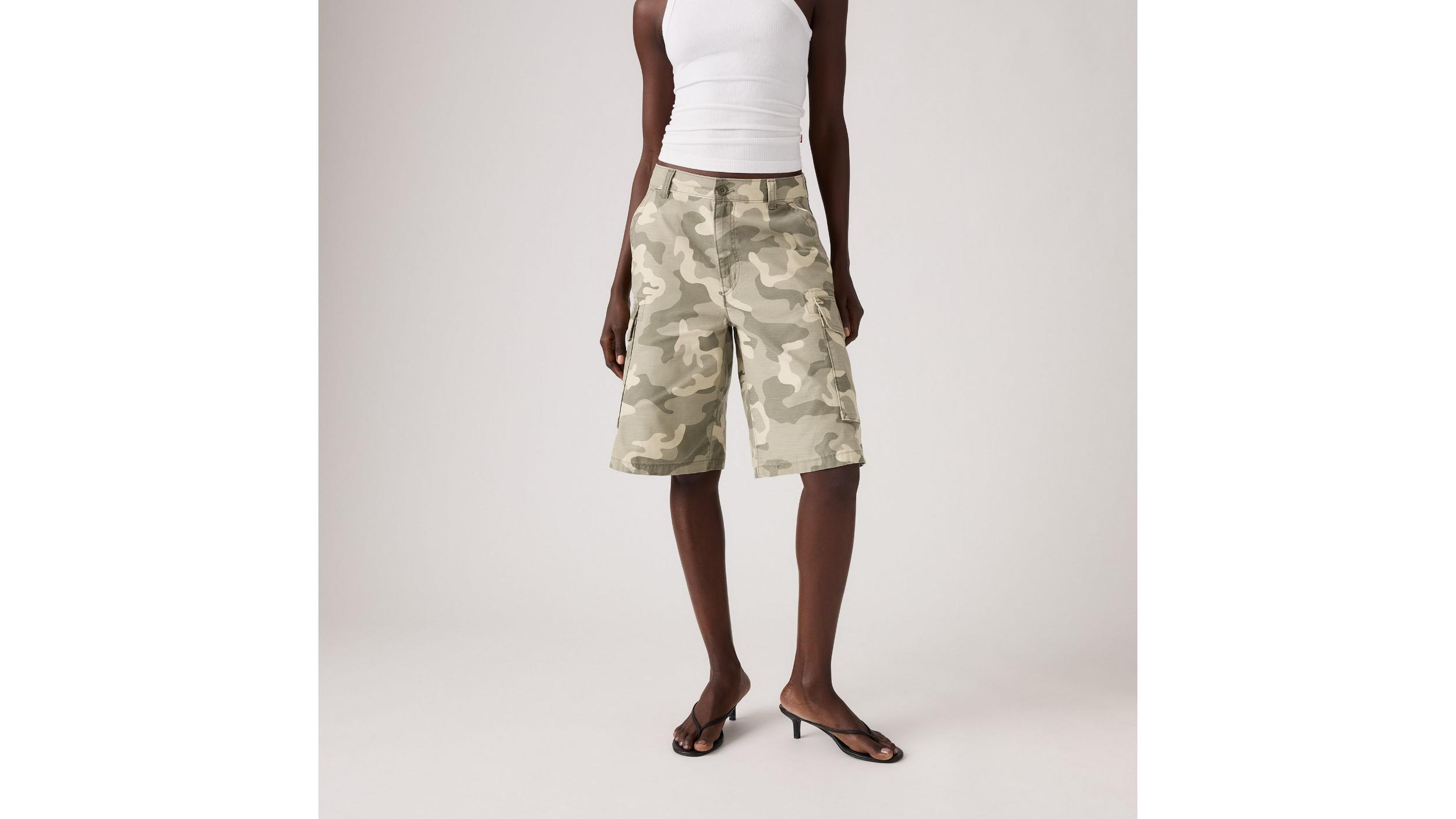Baggy Dad Cargo Women's Shorts Product Image