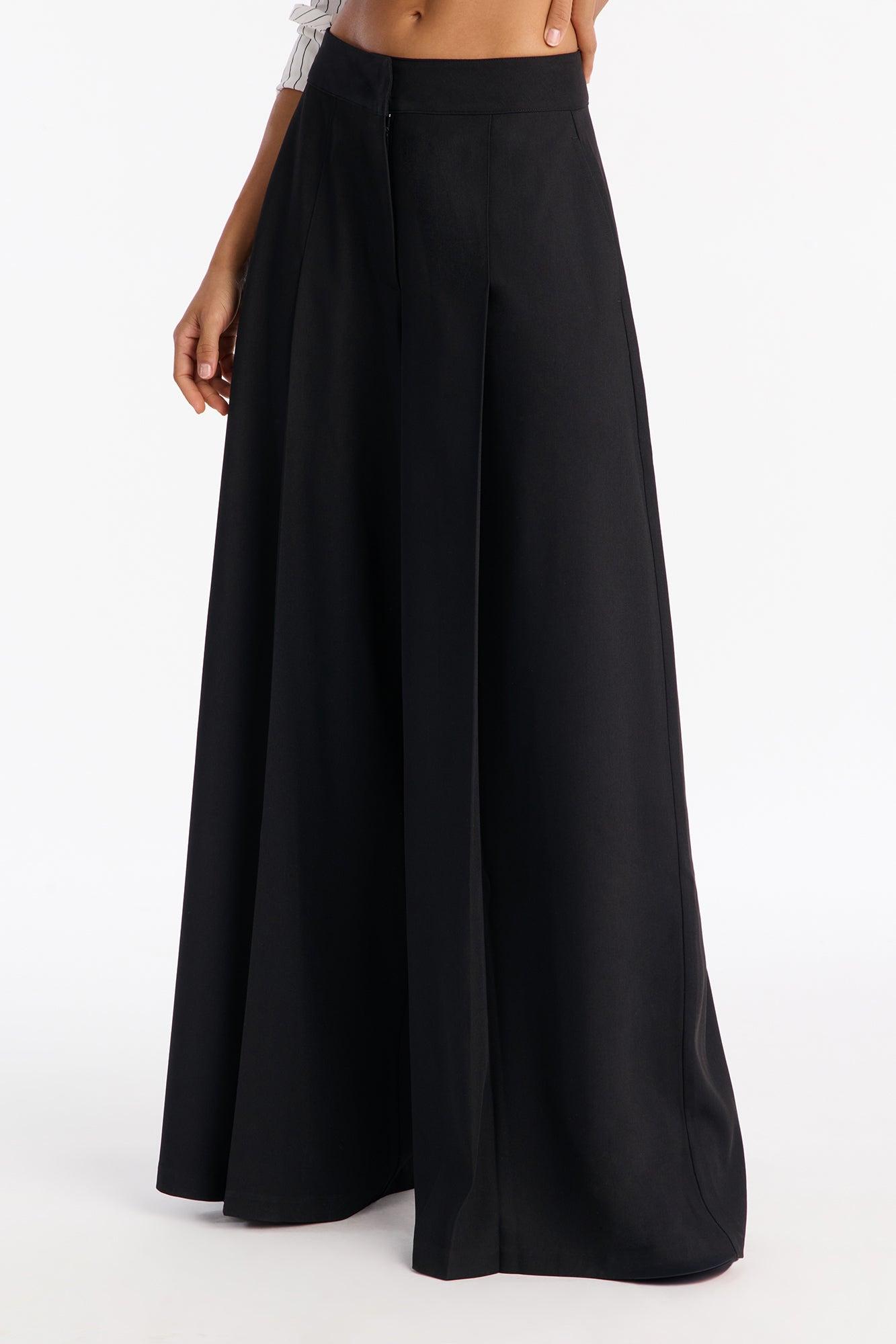Darlene Crepe Super Wide Leg Pant 33″ - Black Female Product Image