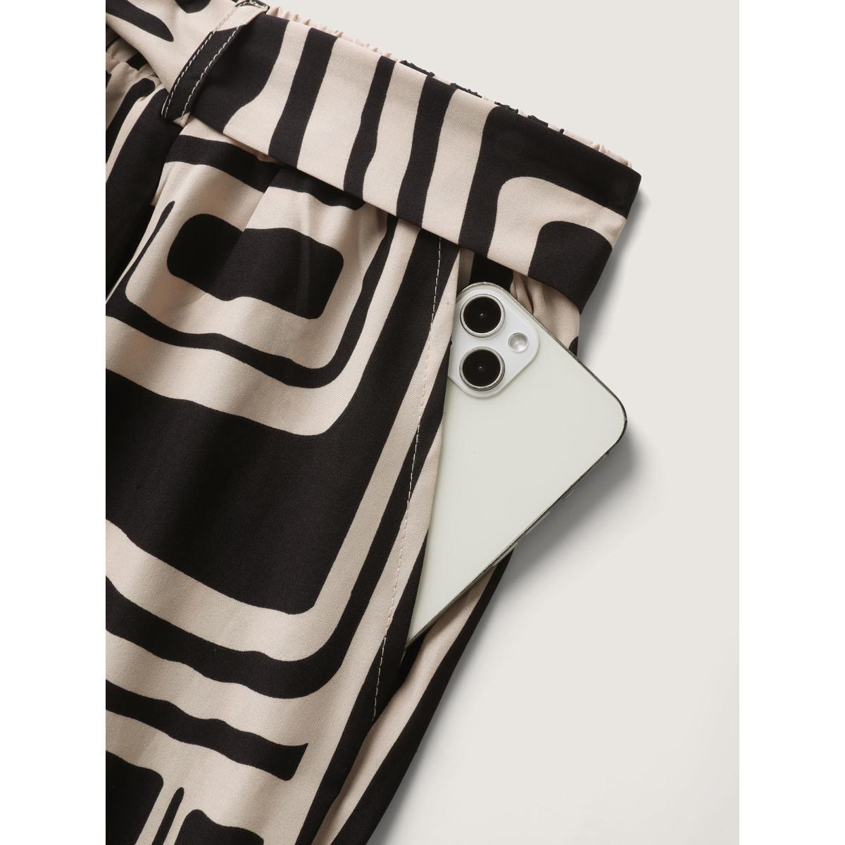 Plus Size Geometric Print Wide-Leg Belted Pants Women Black Loose Mid Rise Work Pants BloomChic 14-16/1X Product Image